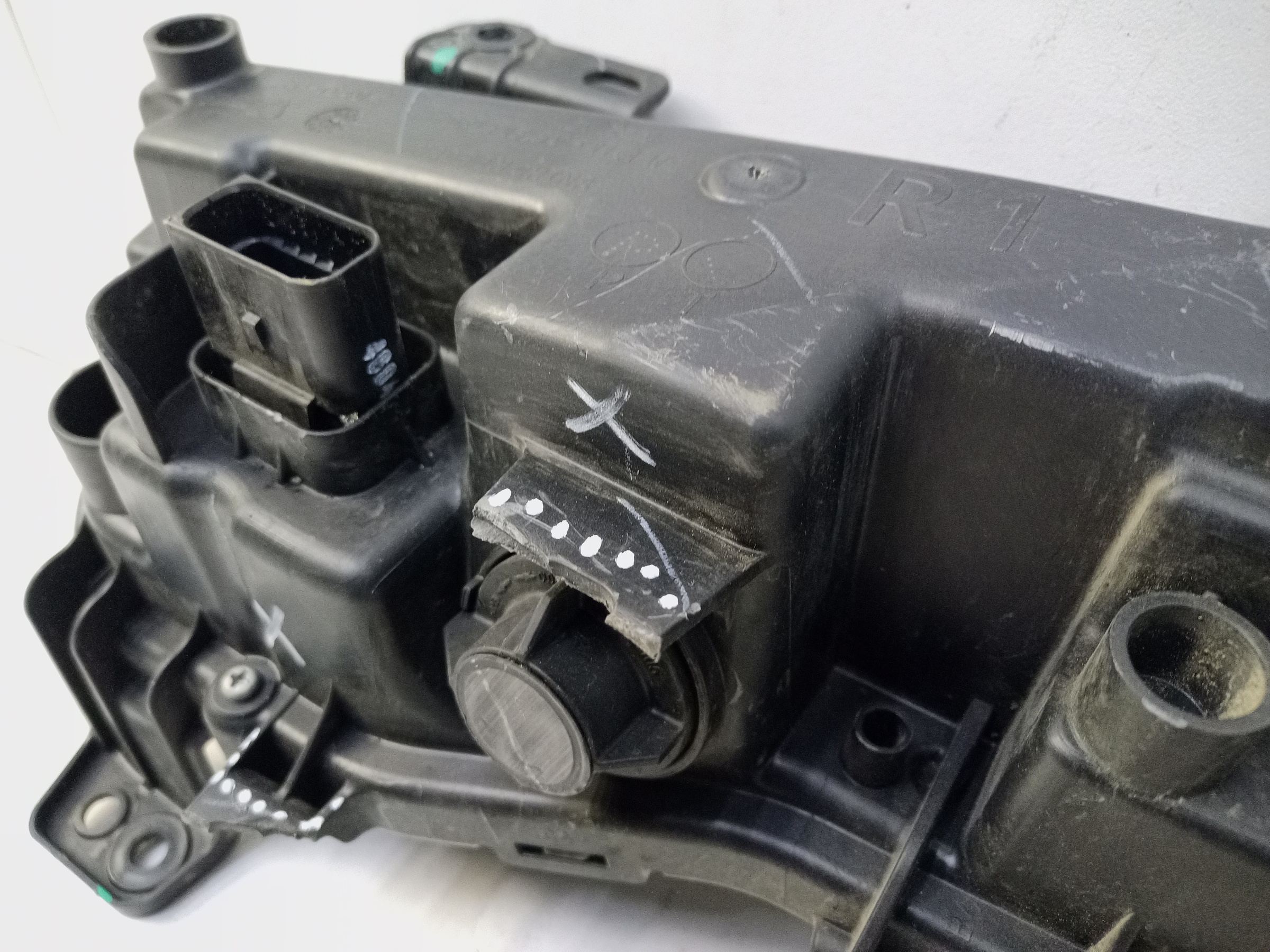 Фара ДХО передняя правая Geely Preface