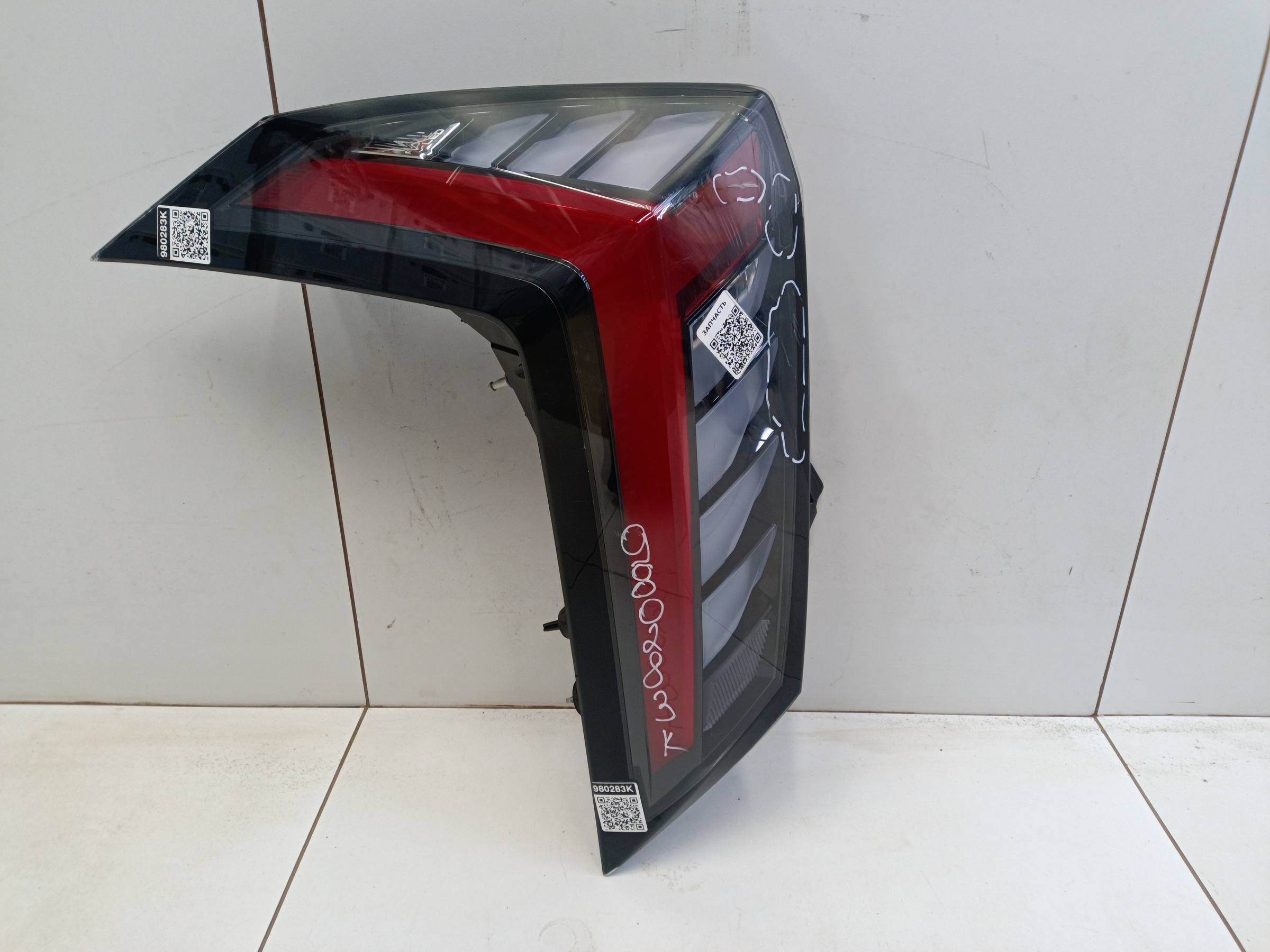 Фонарь задний левый наружный Geely Atlas 2 LED