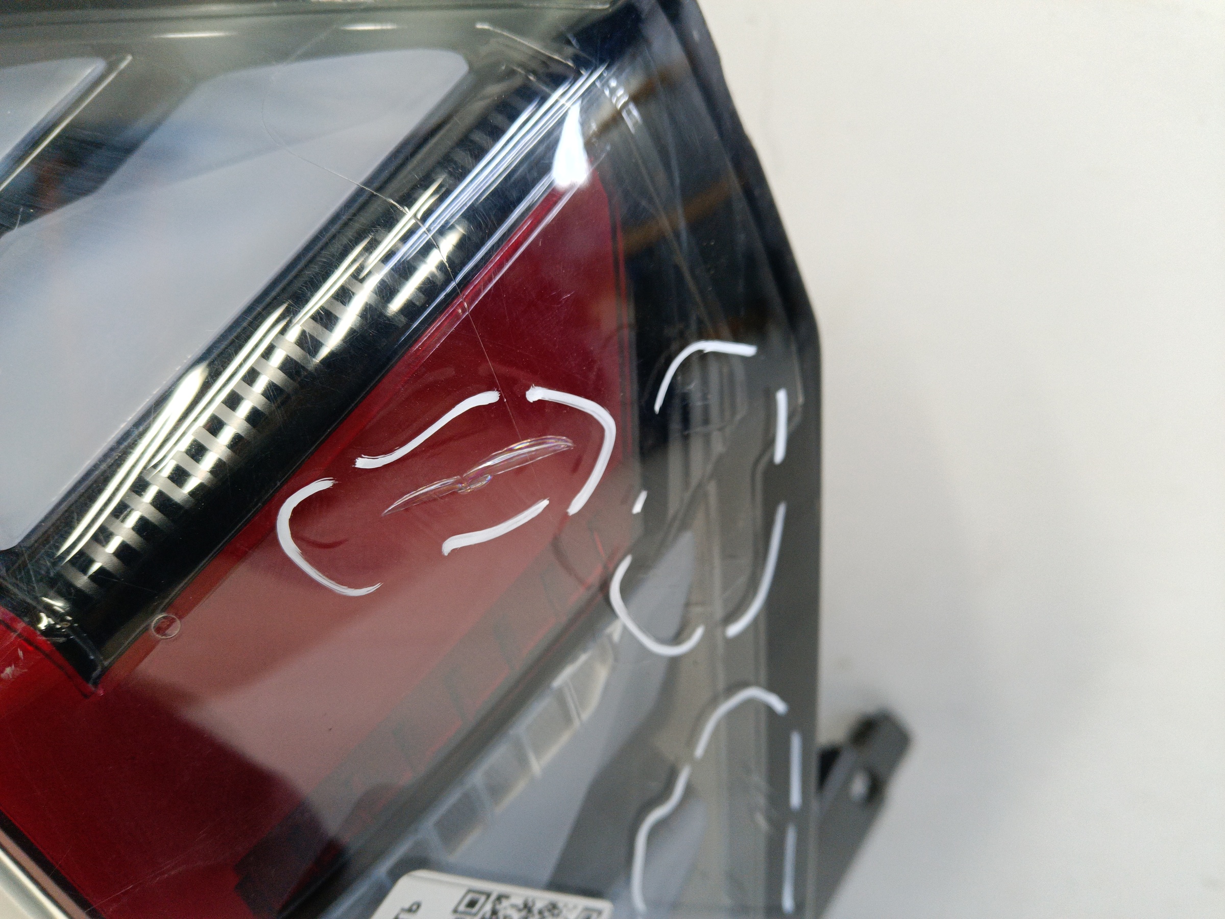 Фонарь задний левый наружный Geely Atlas 2 LED