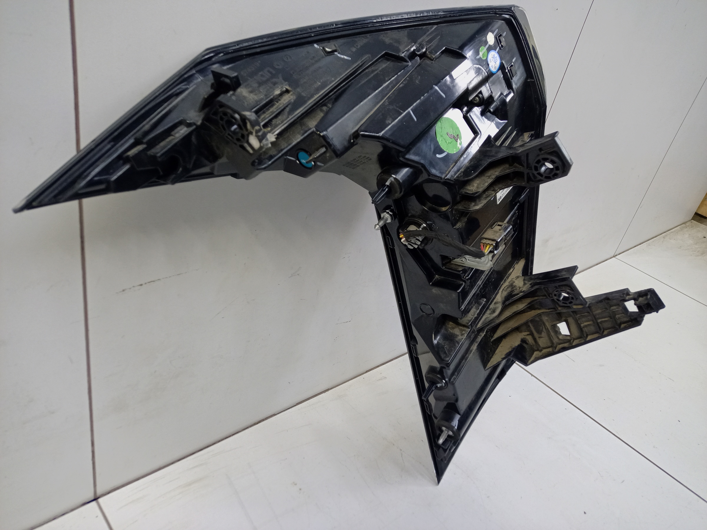 Фонарь задний правый Geely Atlas 2 LED