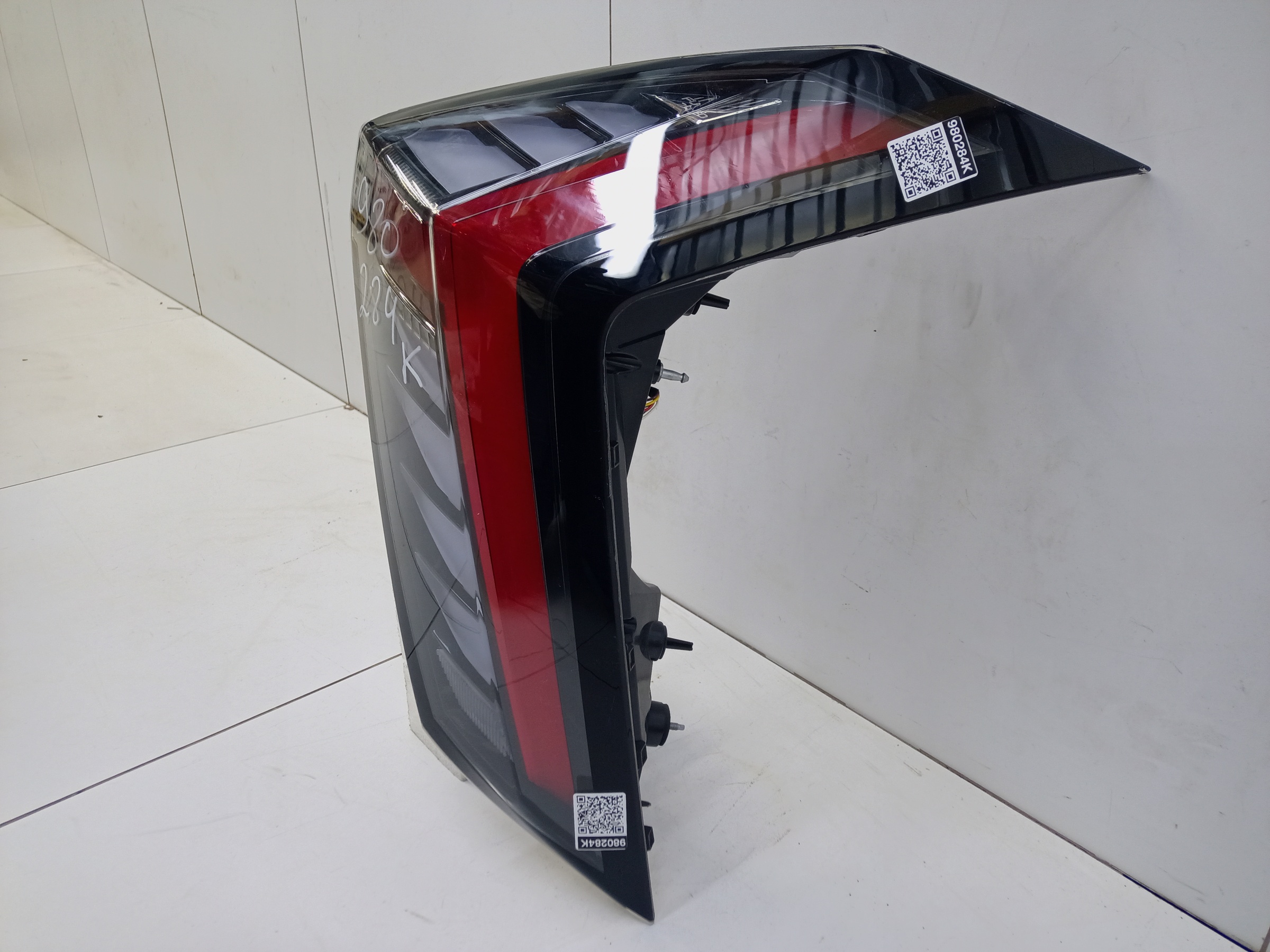 Фонарь задний правый Geely Atlas 2 LED