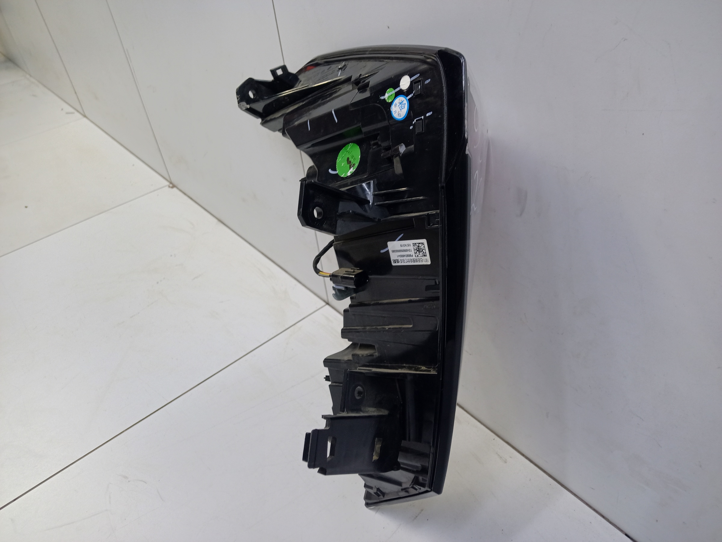 Фонарь задний правый Geely Atlas 2 LED