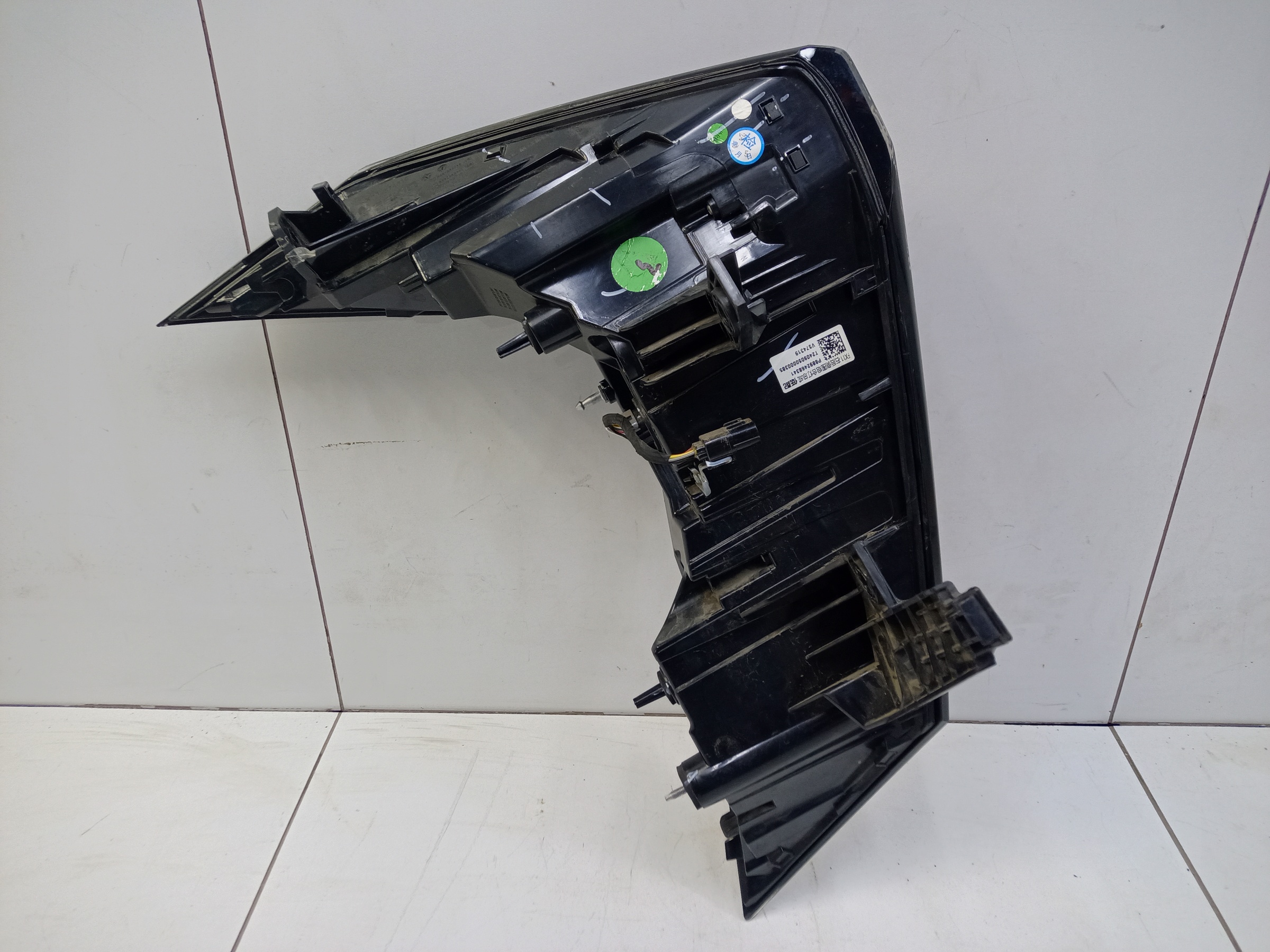 Фонарь задний правый Geely Atlas 2 LED