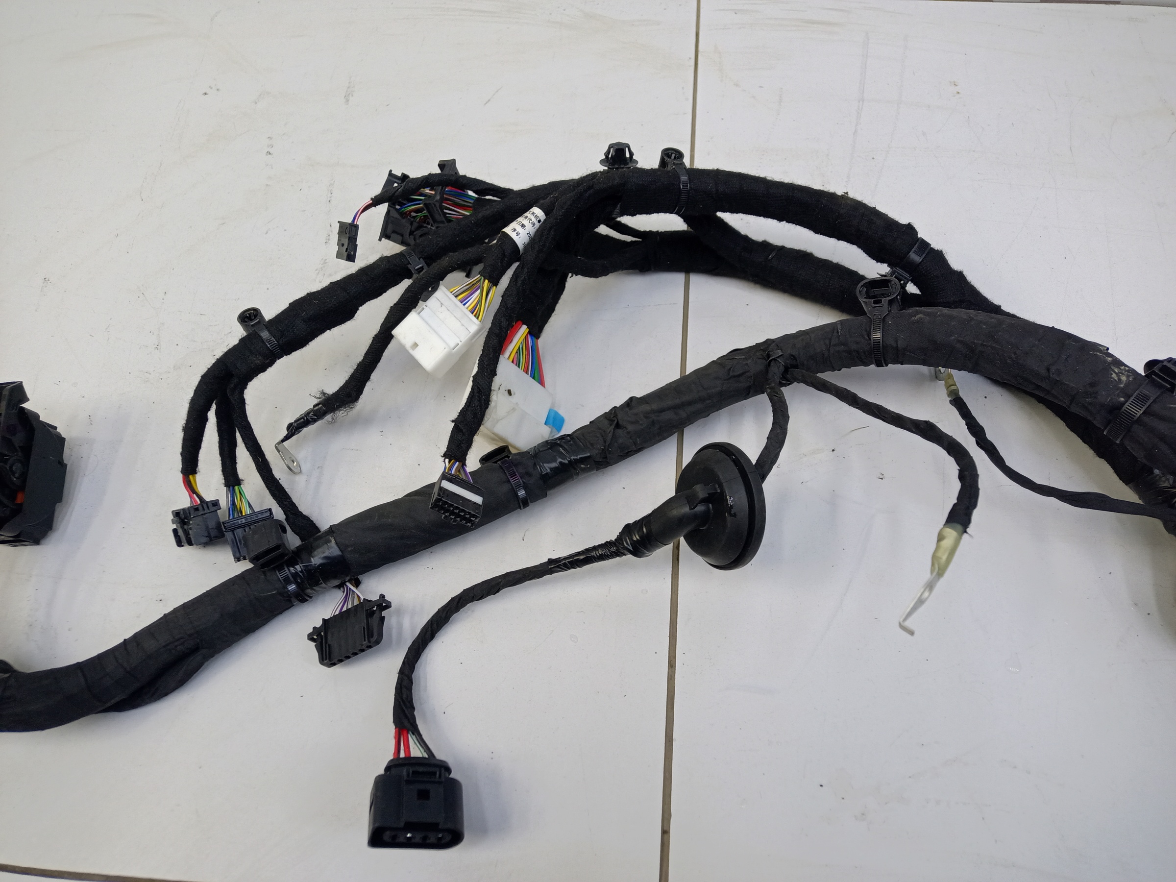 Проводка моторного отсека Tank 500