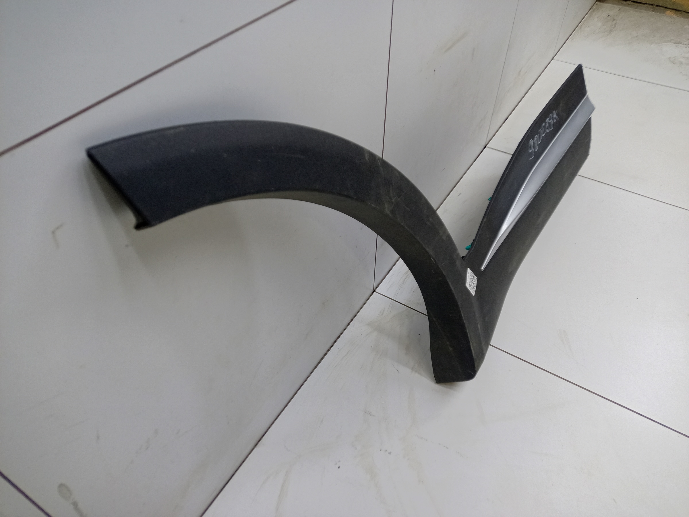 Накладка двери задней правой Chery Tiggo 7