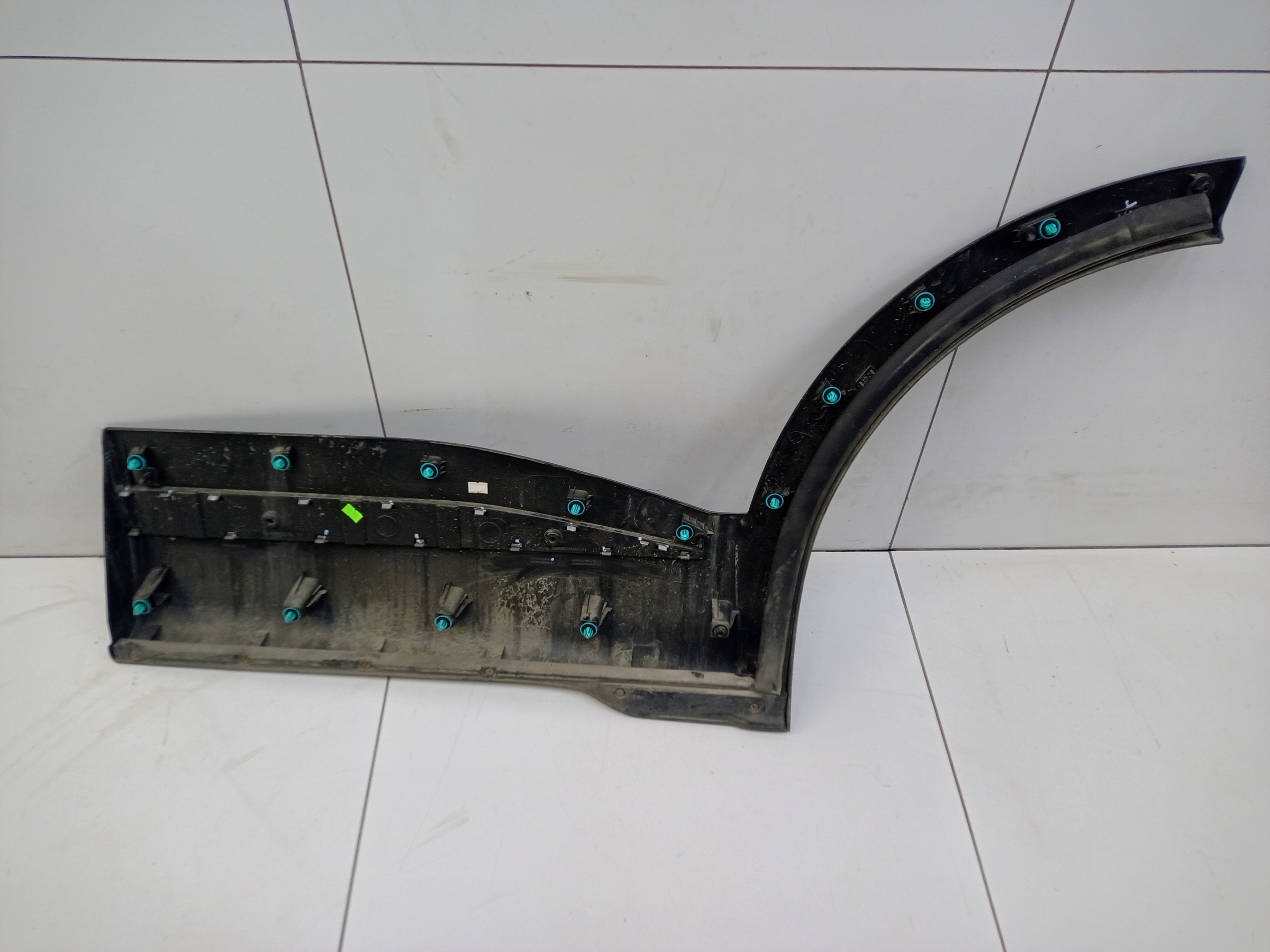 Накладка двери задней правой Chery Tiggo 7