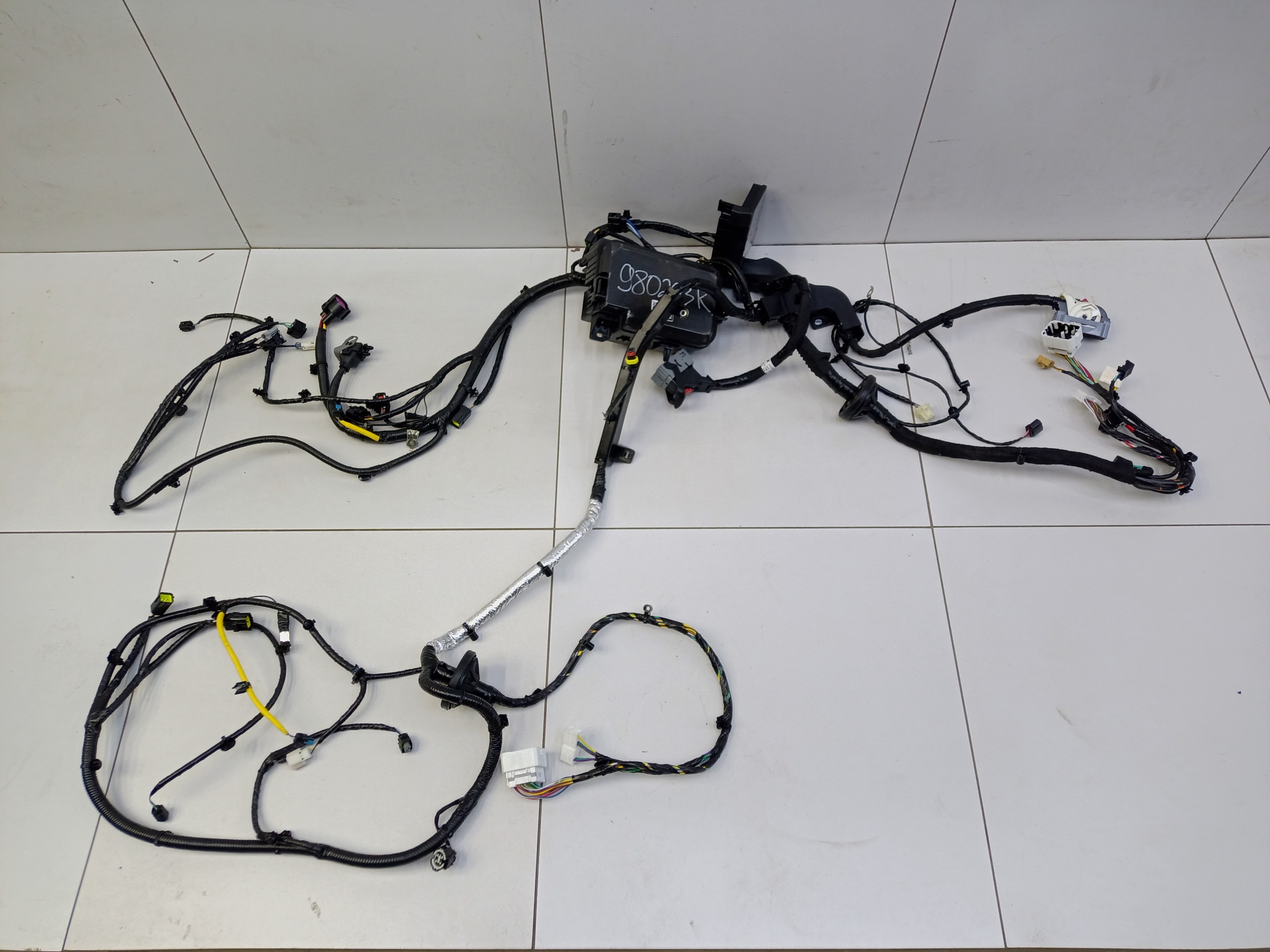 Проводка моторного отсека Changan UNI-T