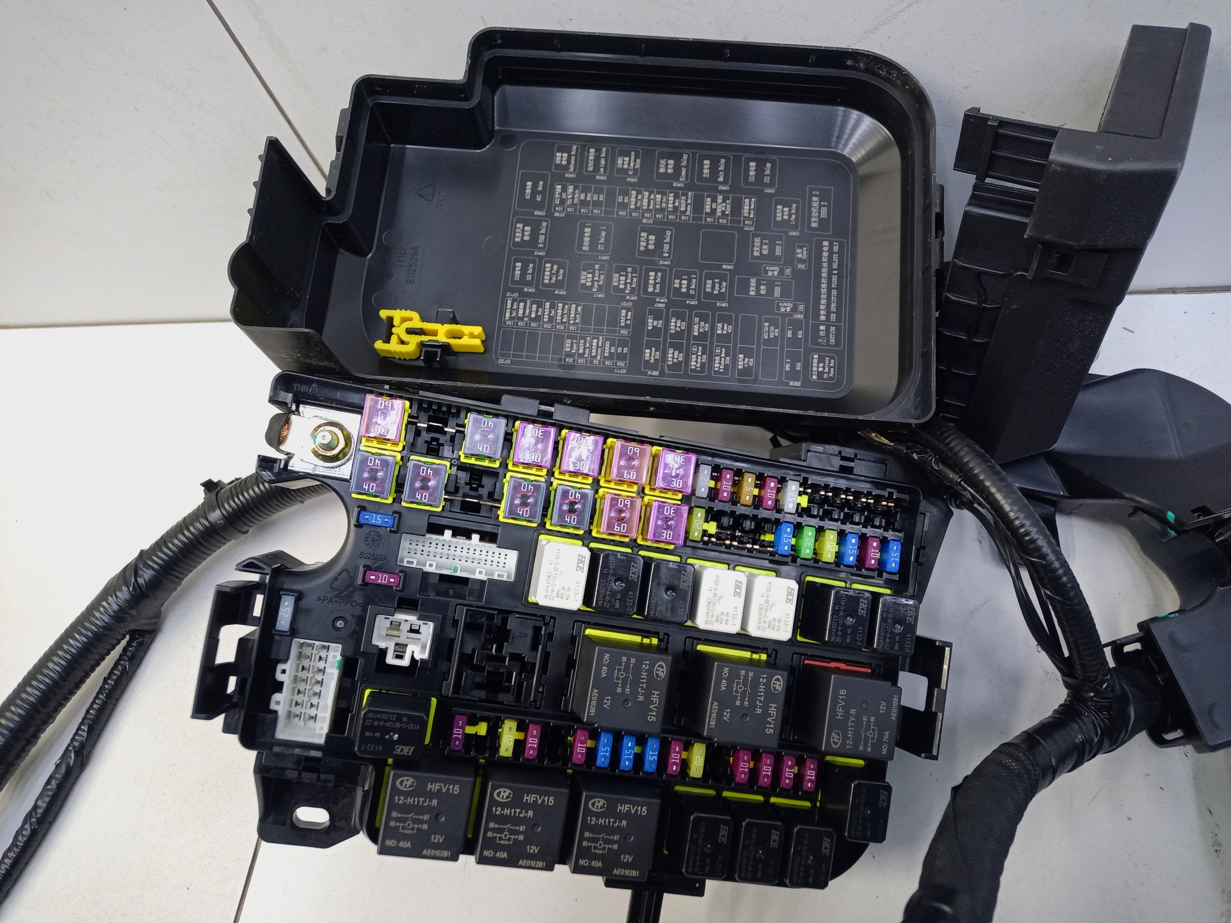 Проводка моторного отсека Changan UNI-T