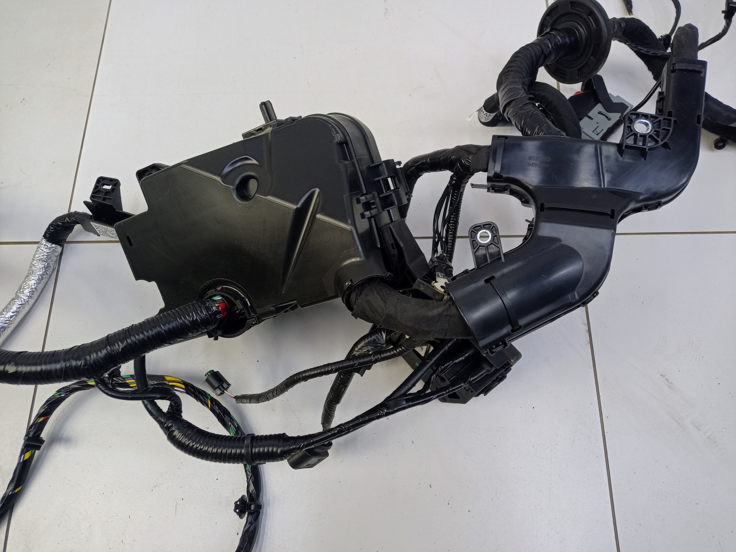 Проводка моторного отсека Changan UNI-T