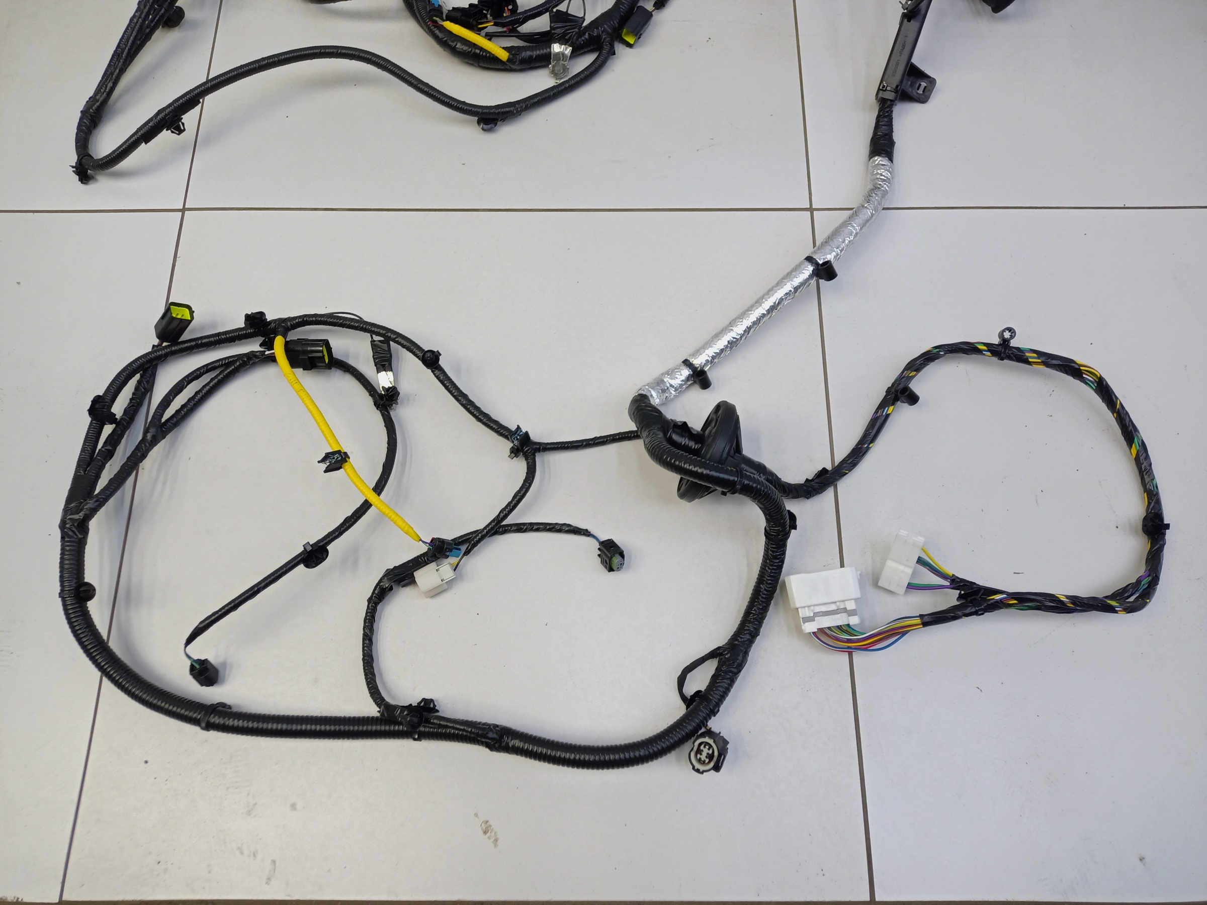 Проводка моторного отсека Changan UNI-T