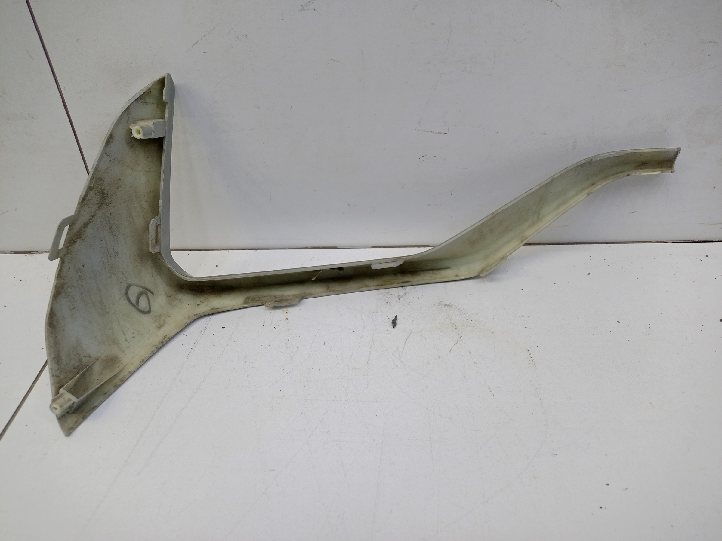 Накладка заднего бампера правая матовая Geely Monjaro серая