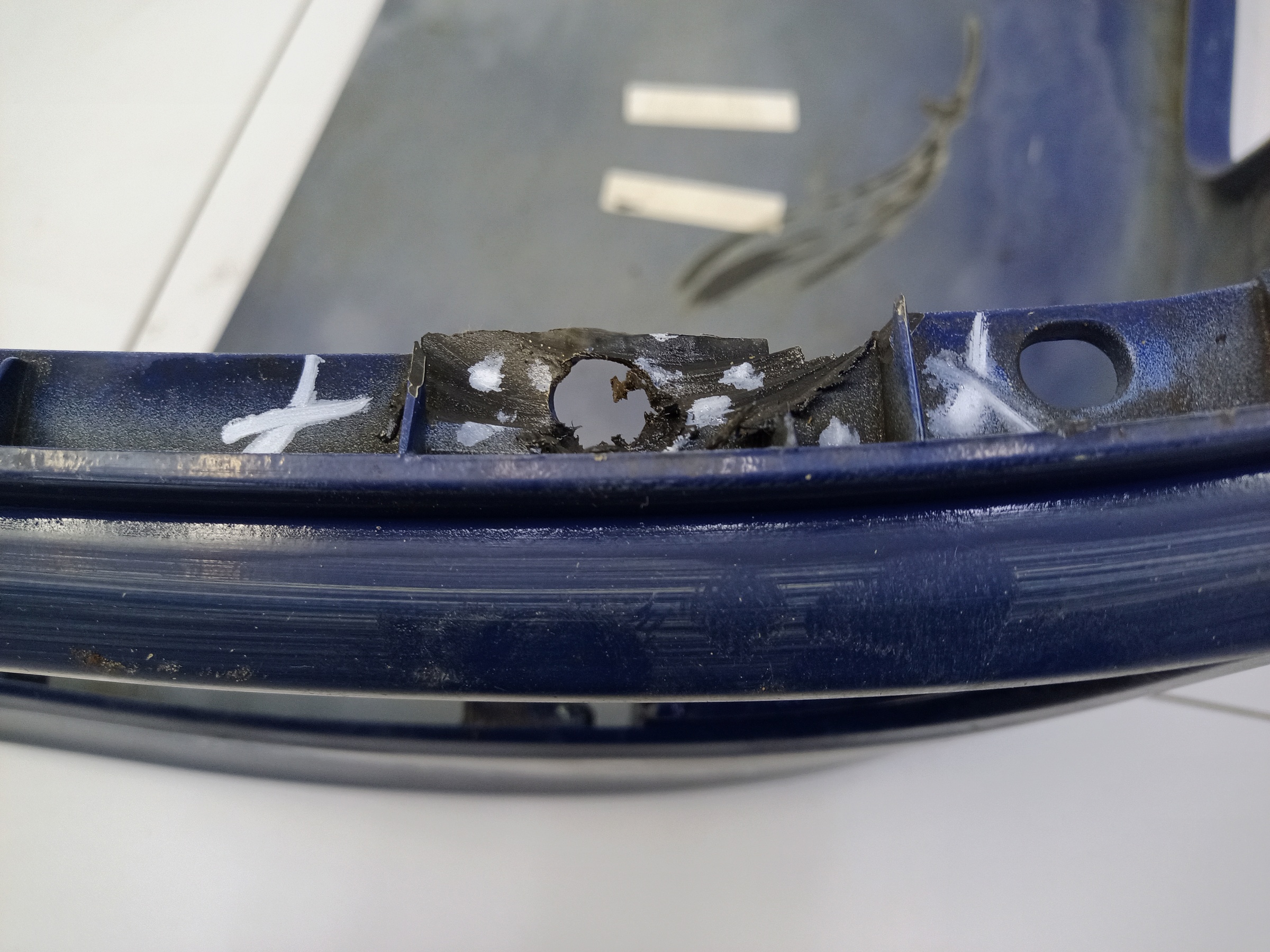 Бампер передний левая часть Scania 6 S Series