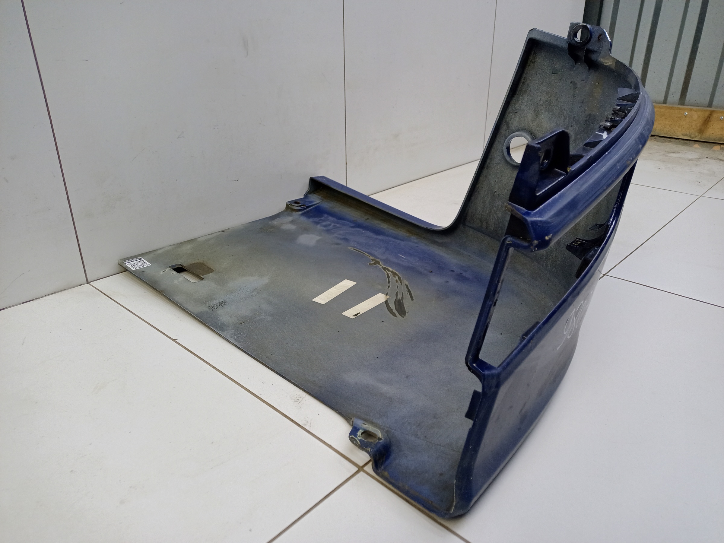 Бампер передний левая часть Scania 6 S Series