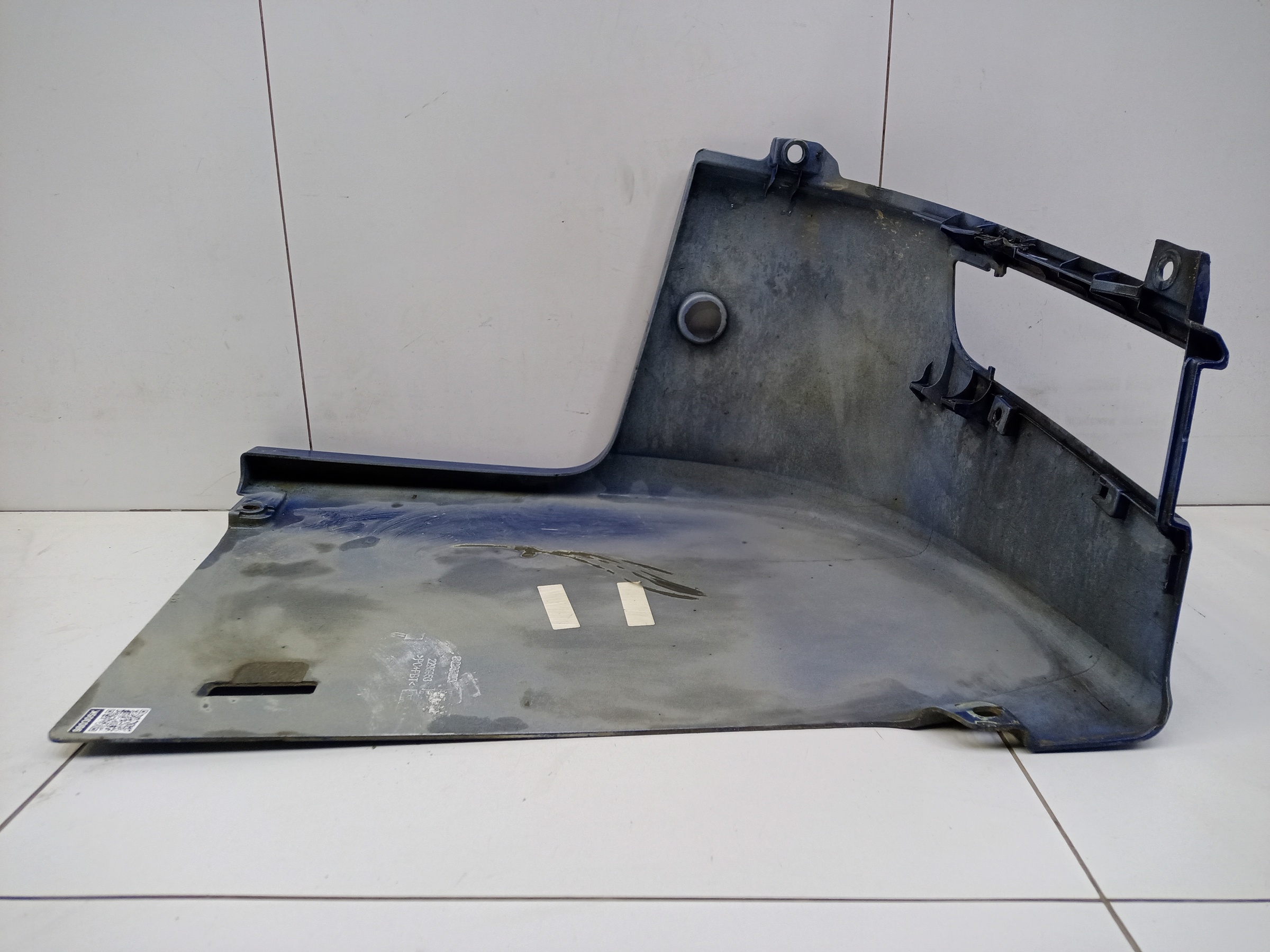 Бампер передний левая часть Scania 6 S Series