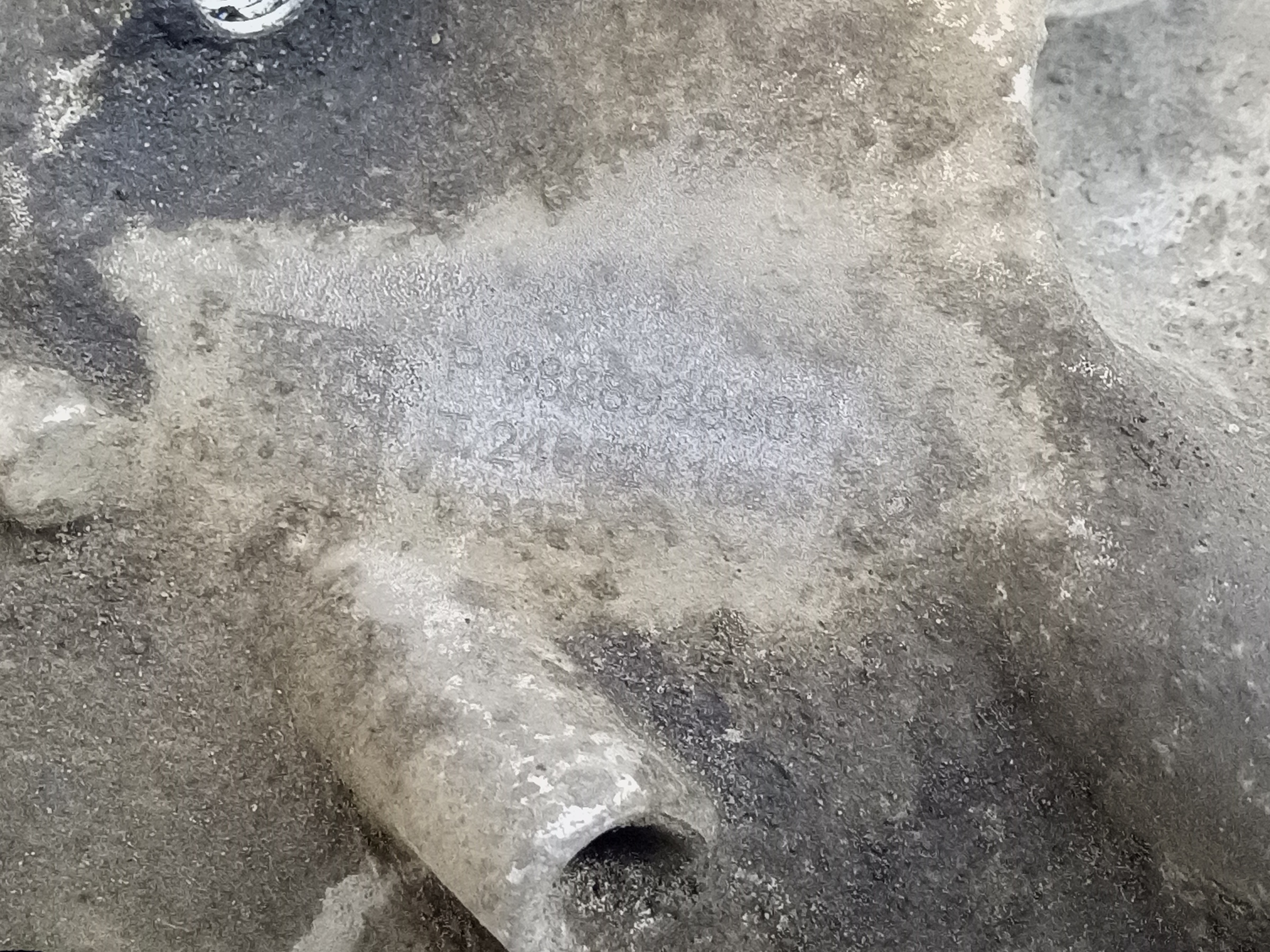 Кулак задний правый Geely Monjaro