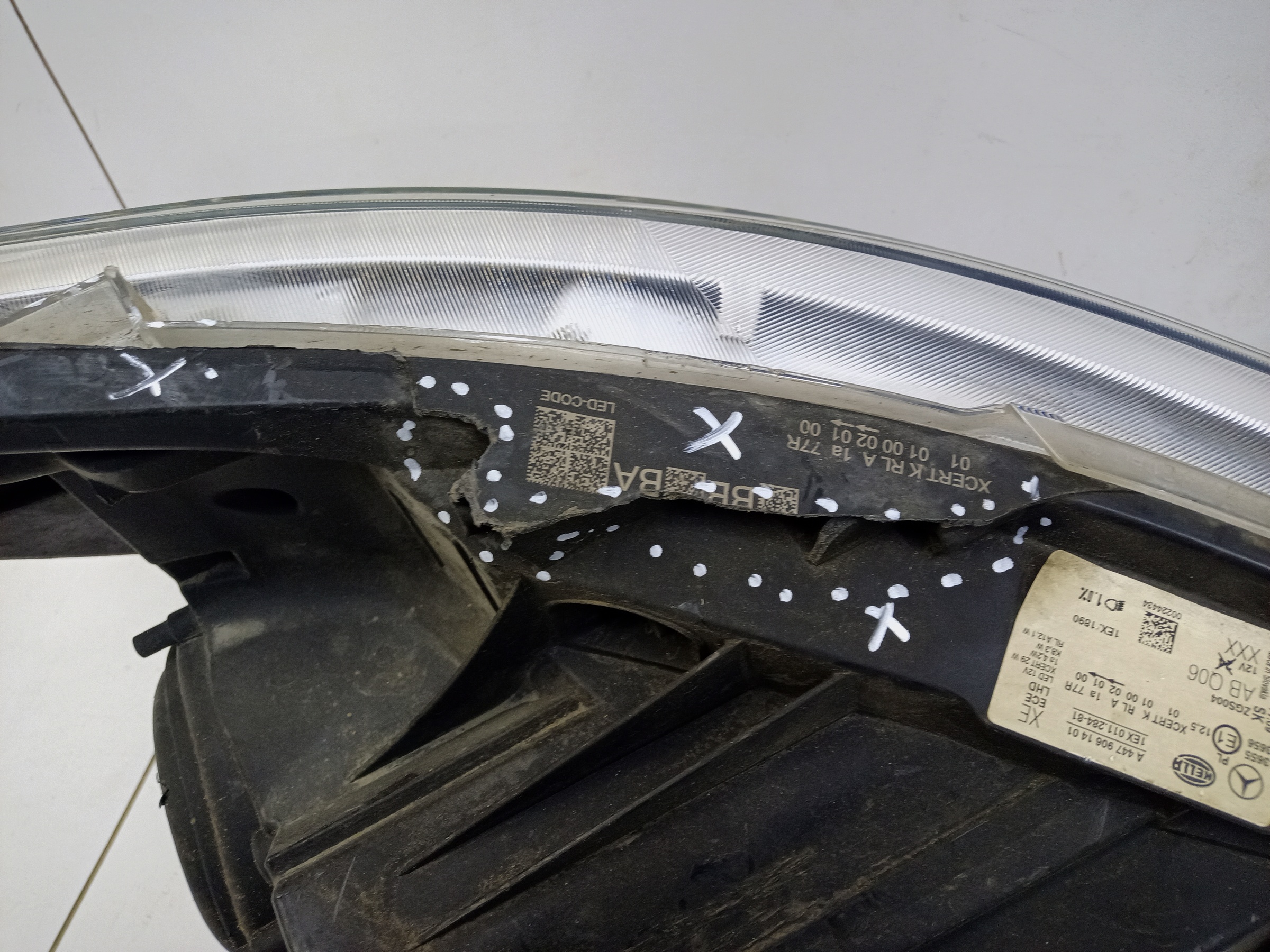 Фара передняя левая Mercedes Benz Vito W447 LED