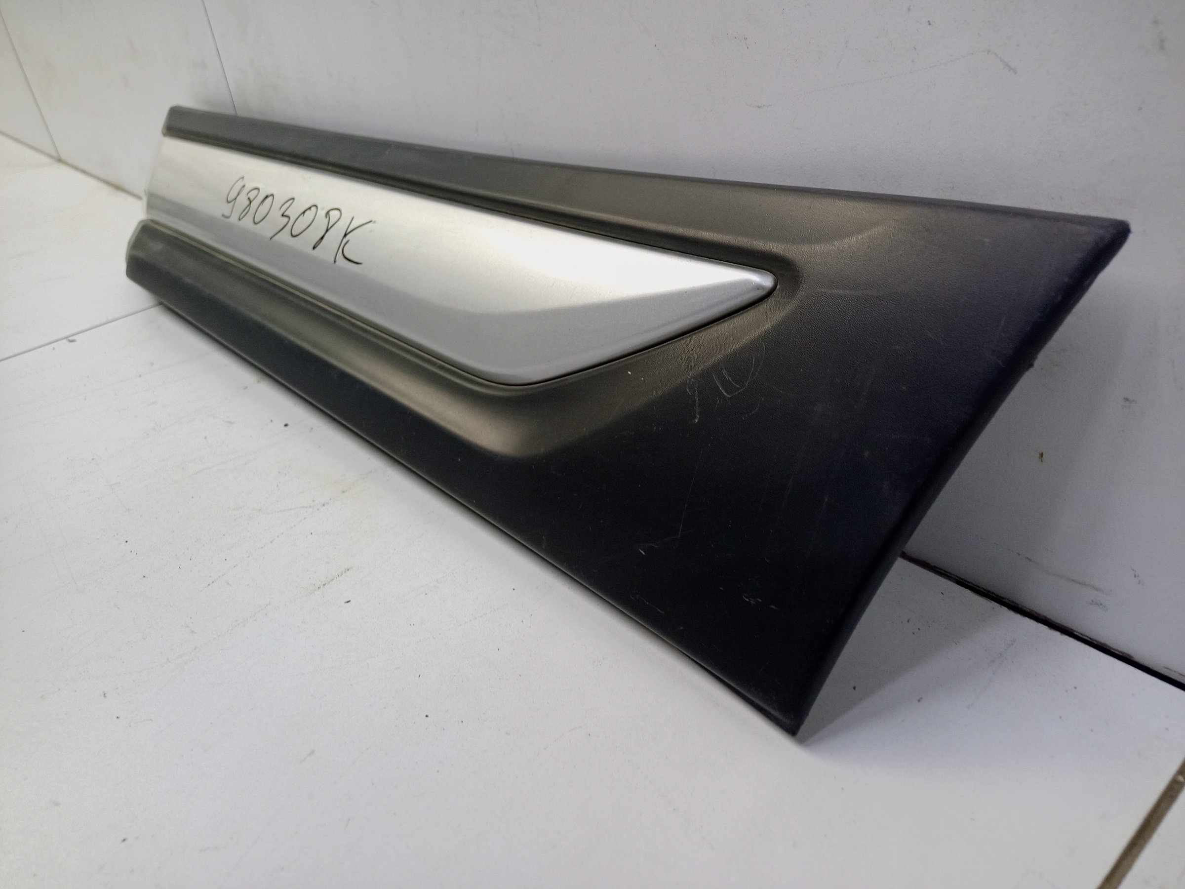 Накладка двери задней левой Mitsubishi Outlander 3 Restail 2