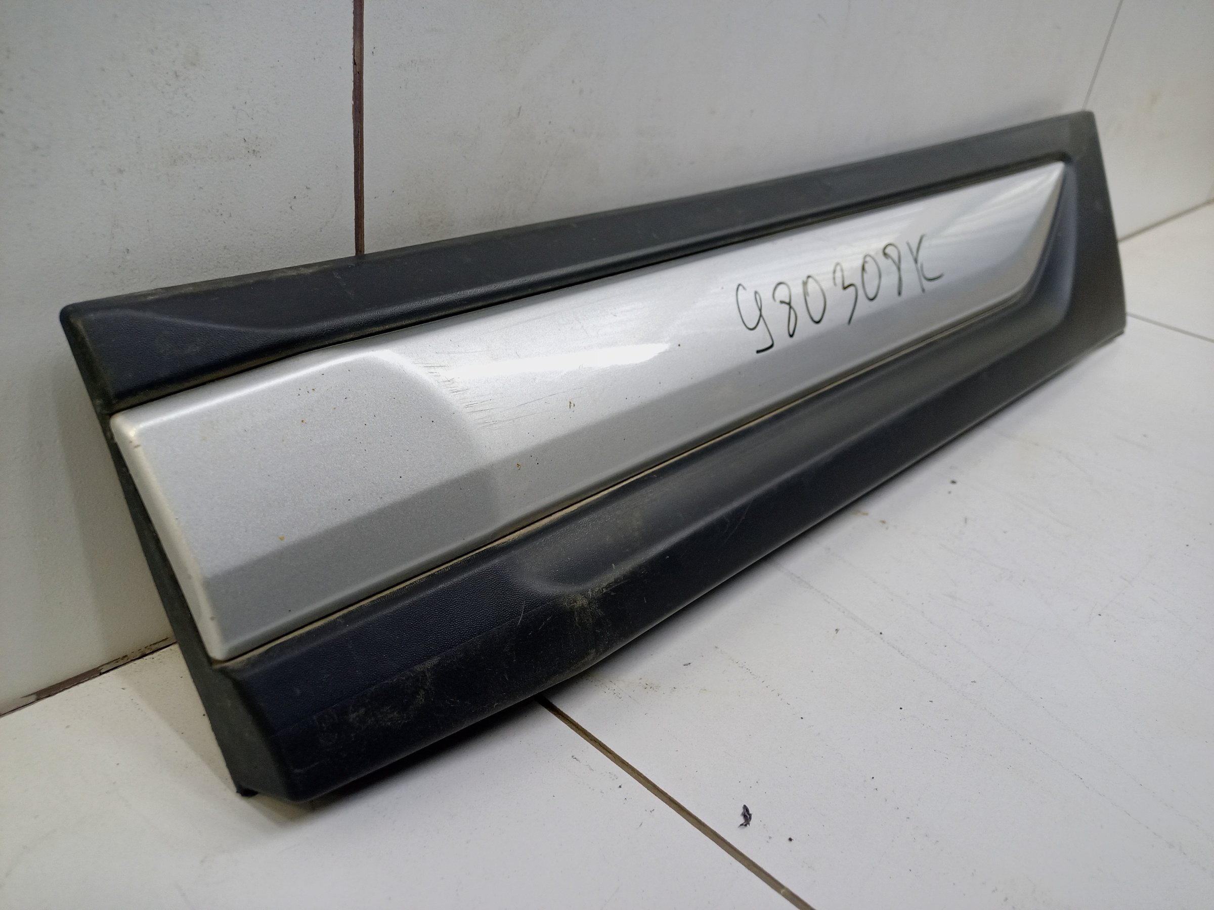 Накладка двери задней левой Mitsubishi Outlander 3 Restail 2