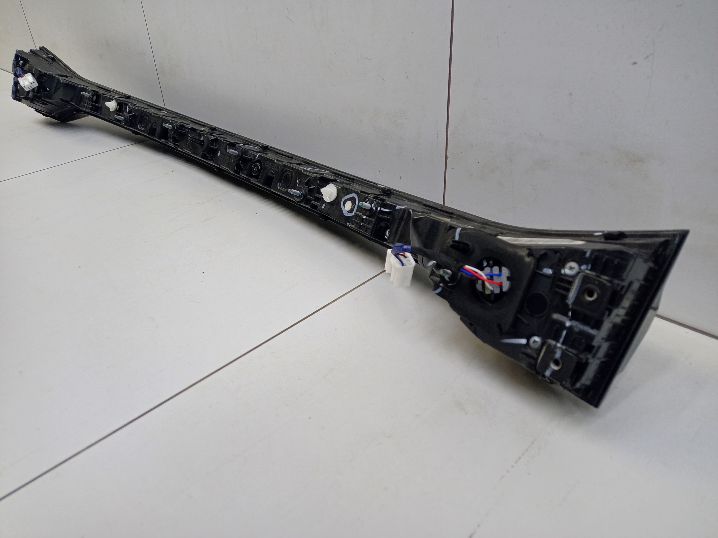 Фонарь задний центральный Geely Preface