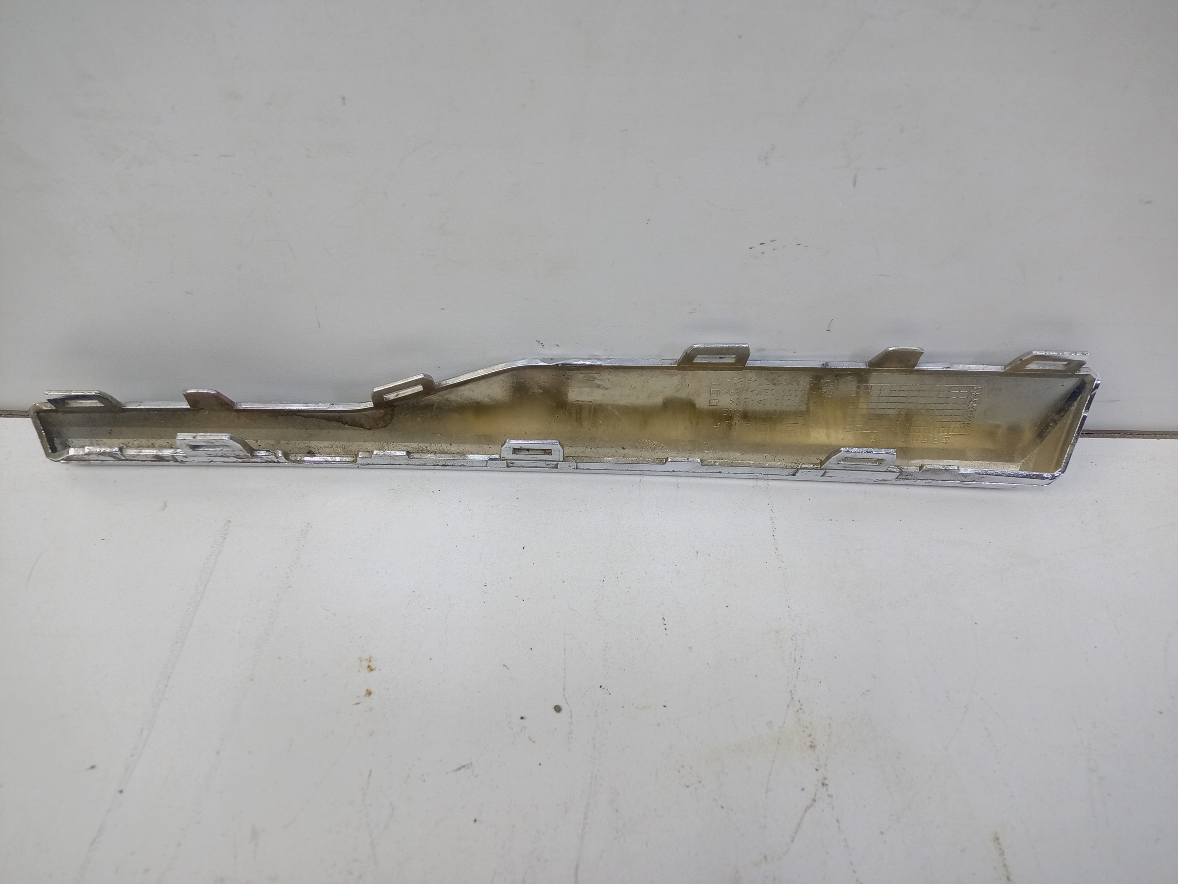 Накладка хром переднего бампера левая Jetour X70 Plus Restail