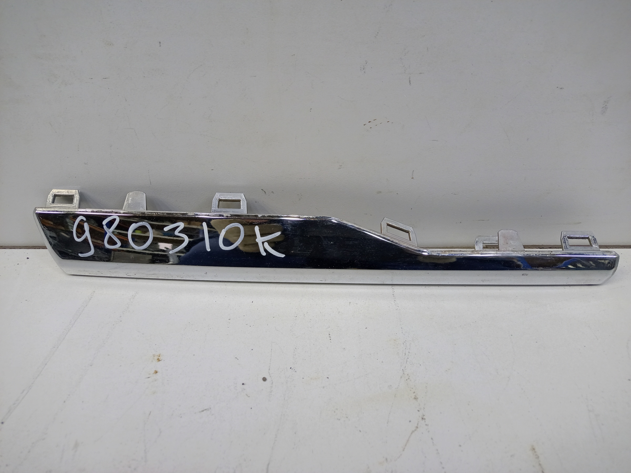 Накладка хром переднего бампера левая Jetour X70 Plus Restail