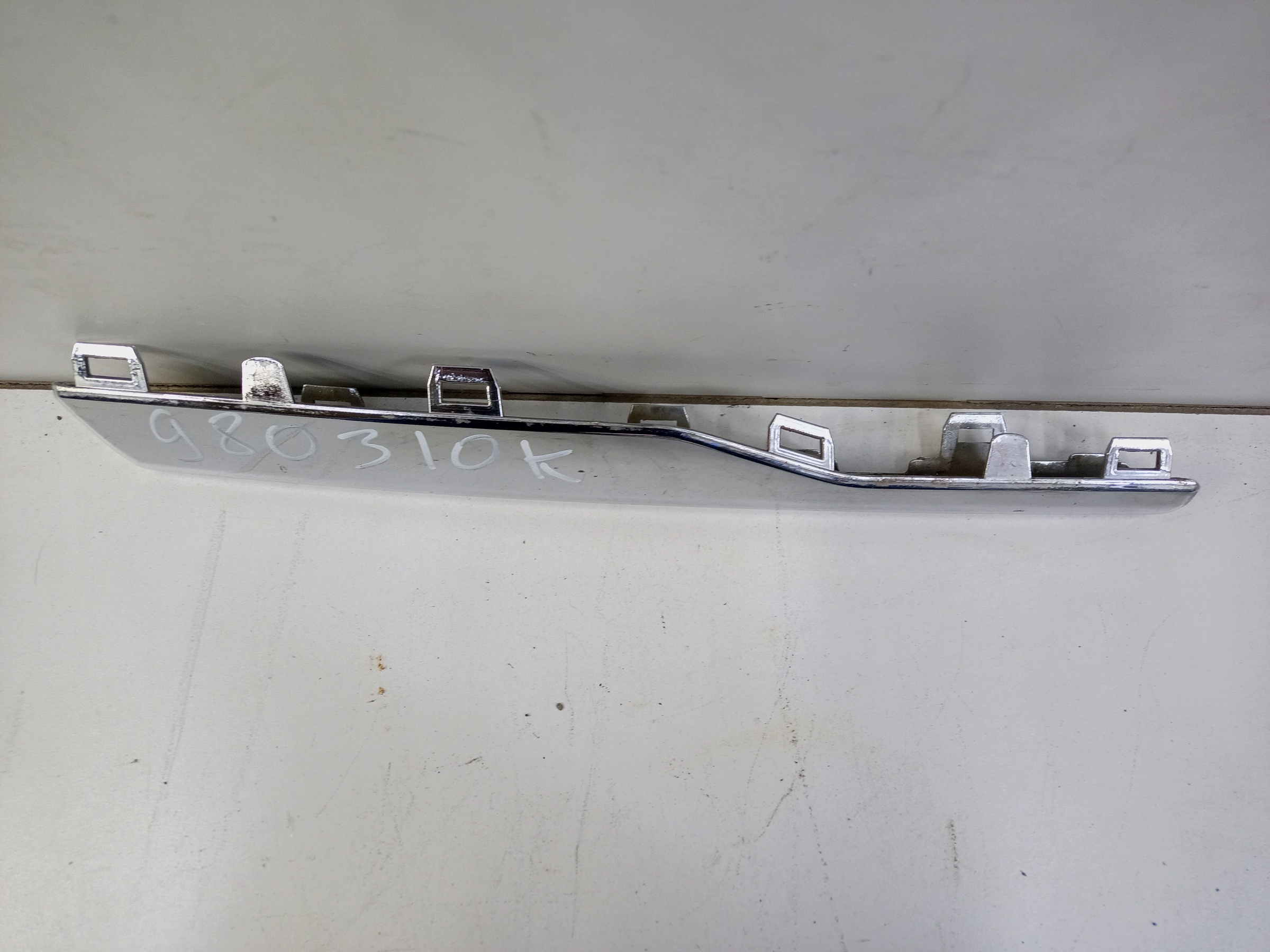 Накладка хром переднего бампера левая Jetour X70 Plus Restail