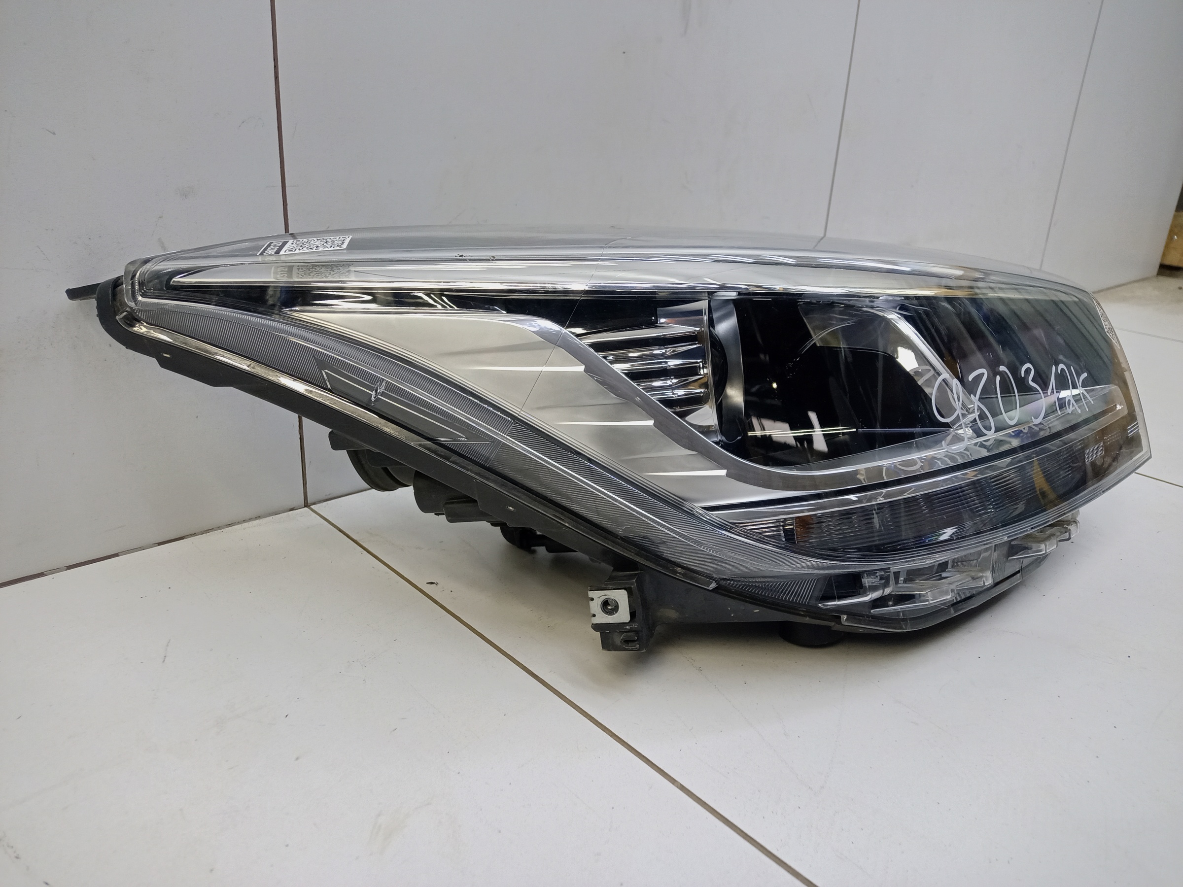 Фара передняя правая Chery Tiggo 4 Pro галоген линза