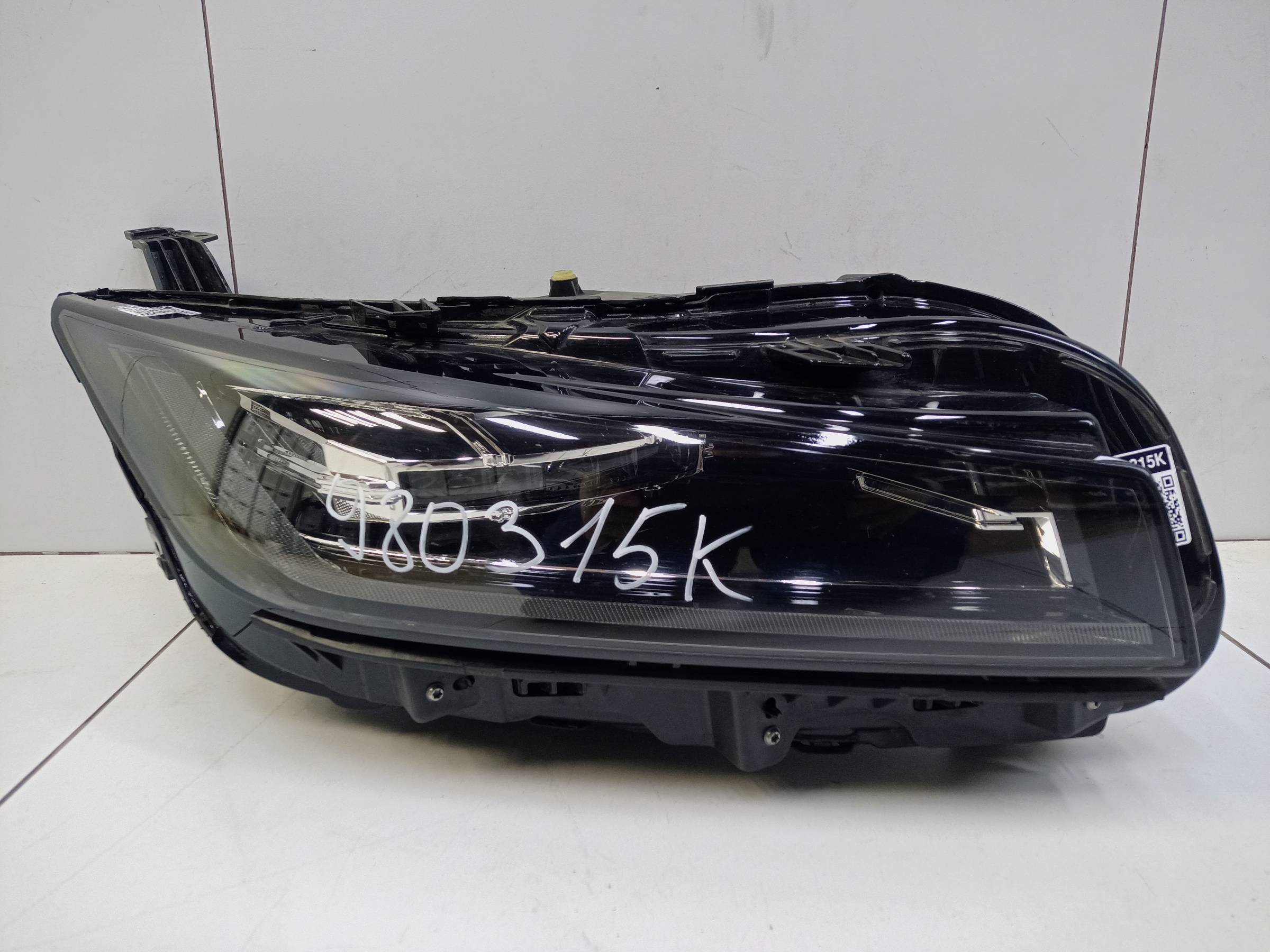 Фара передняя правая Geely Preface LED