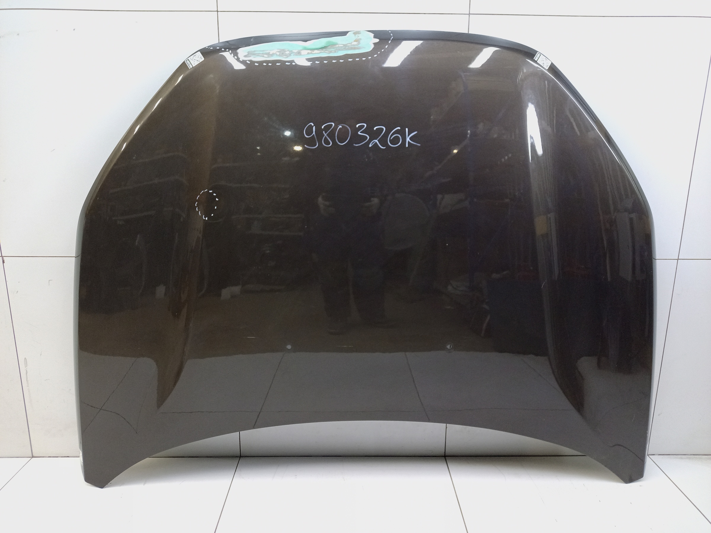 Капот Lada Vesta