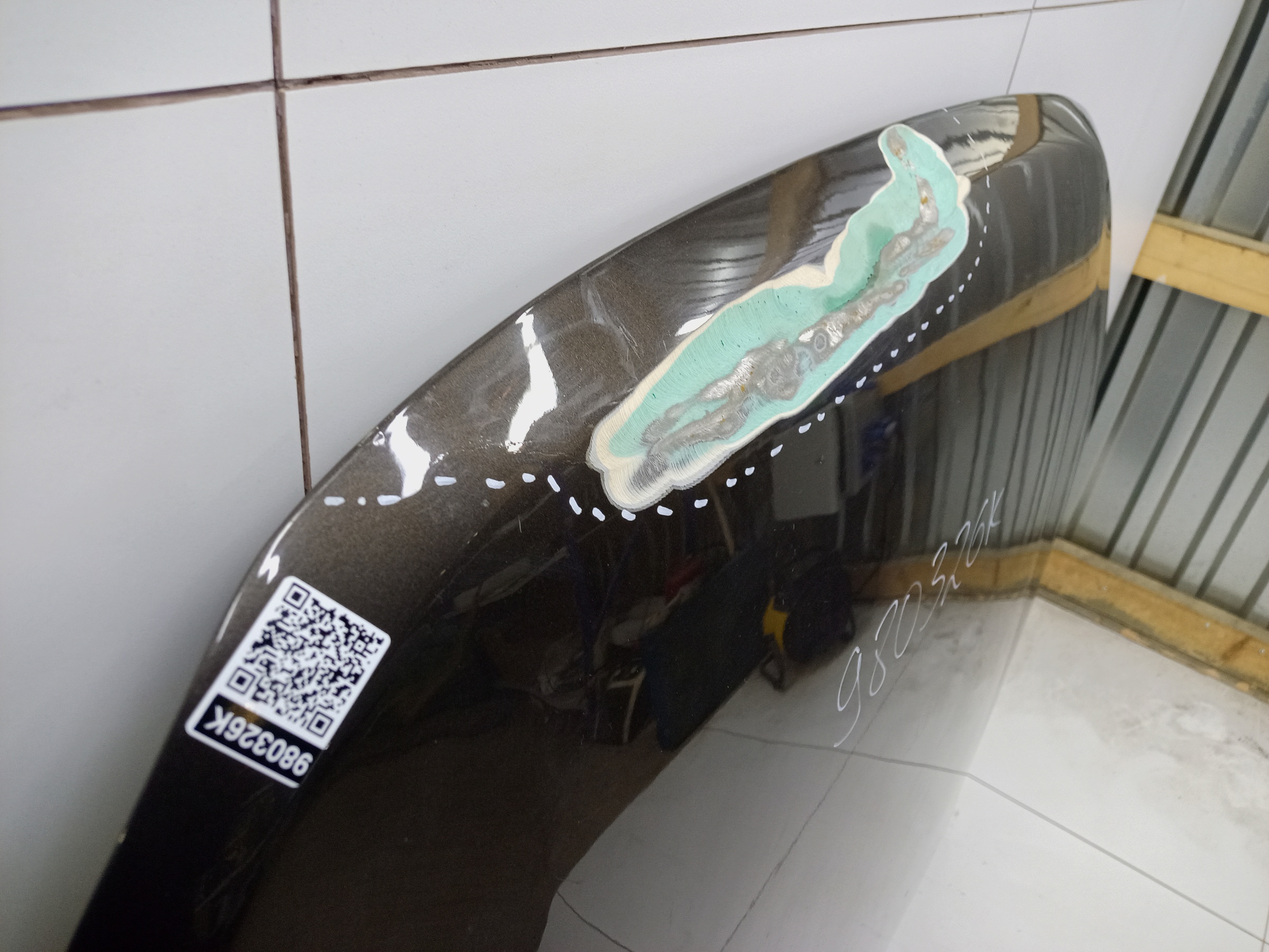 Капот Lada Vesta