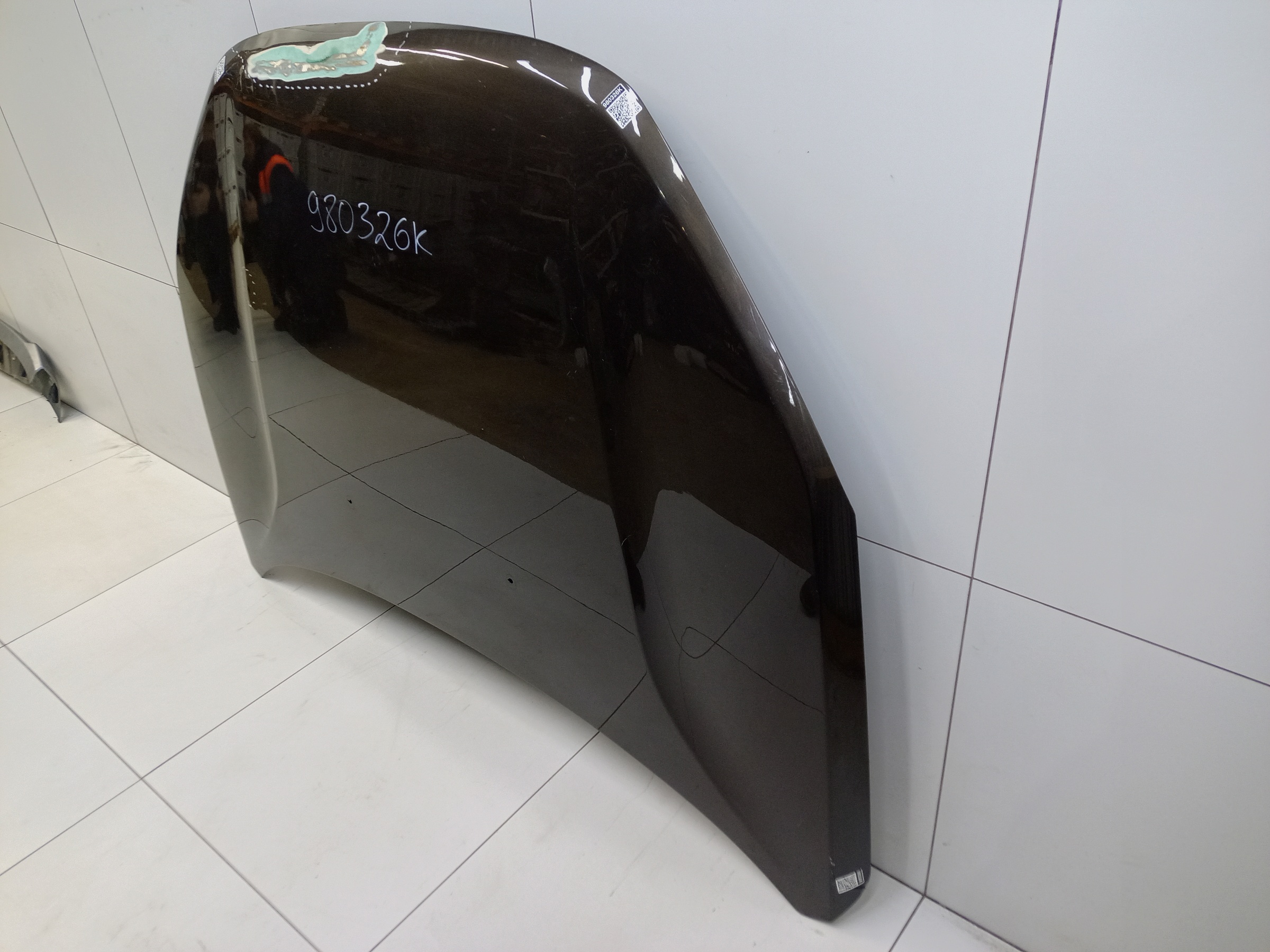 Капот Lada Vesta