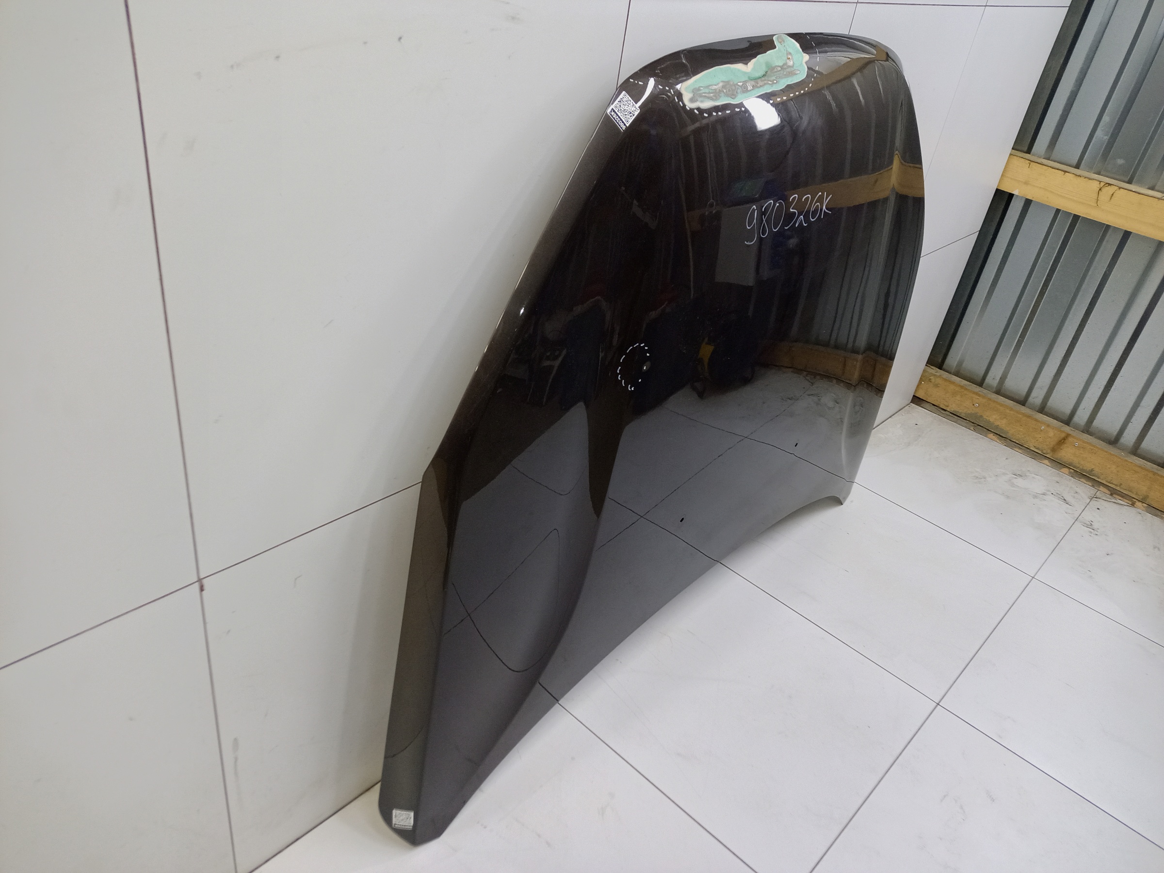 Капот Lada Vesta