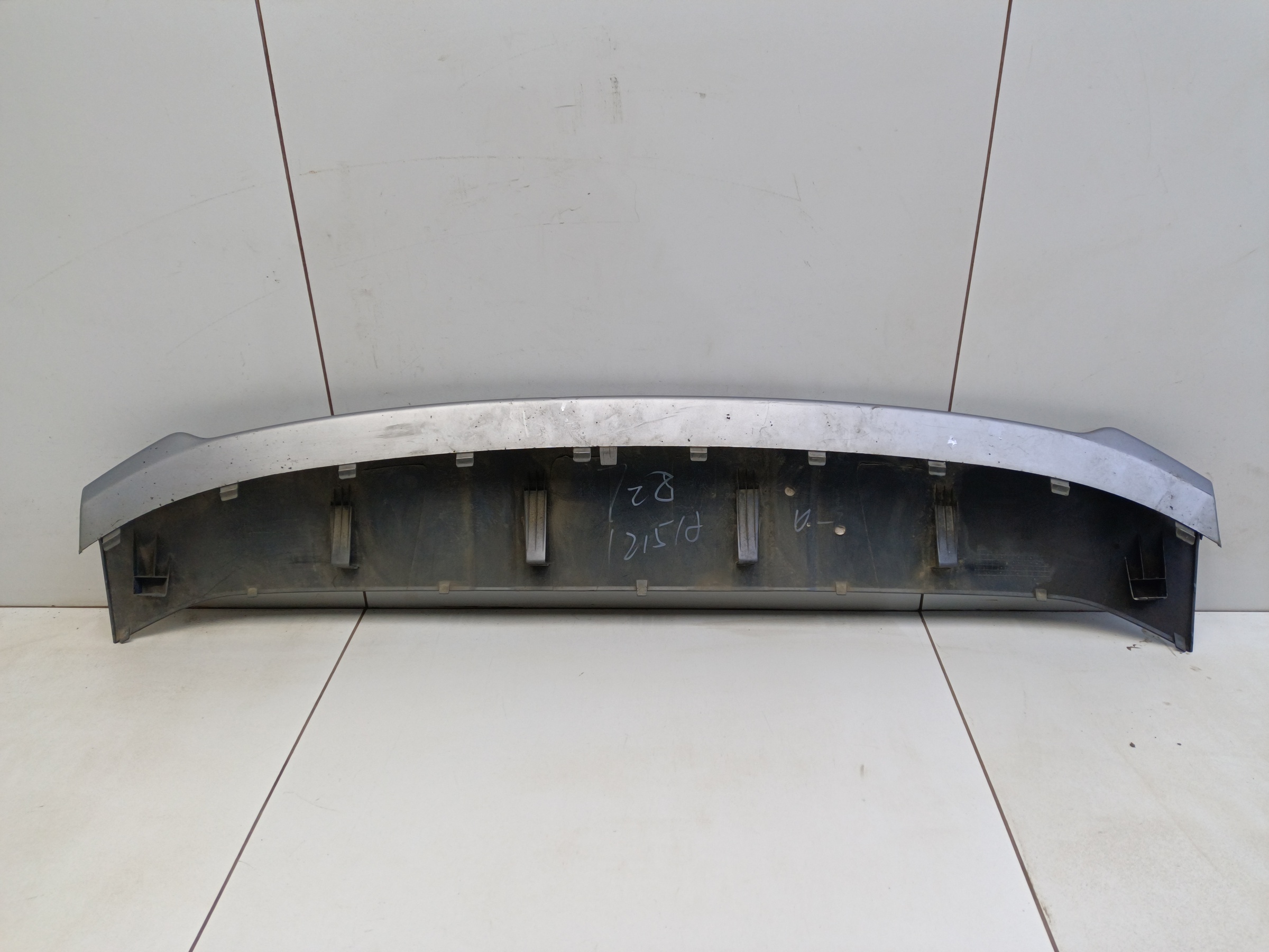 Накладка юбки переднего бампера Geely Atlas