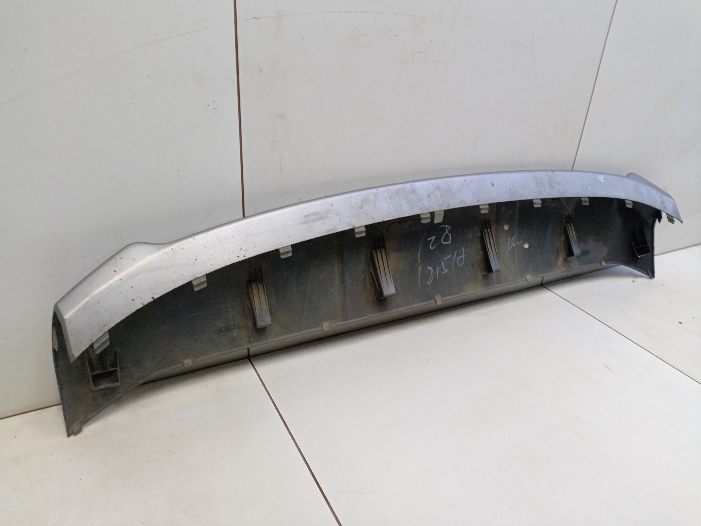 Накладка юбки переднего бампера Geely Atlas