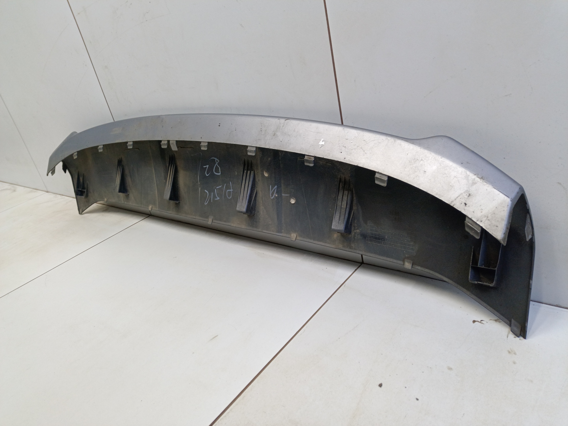 Накладка юбки переднего бампера Geely Atlas