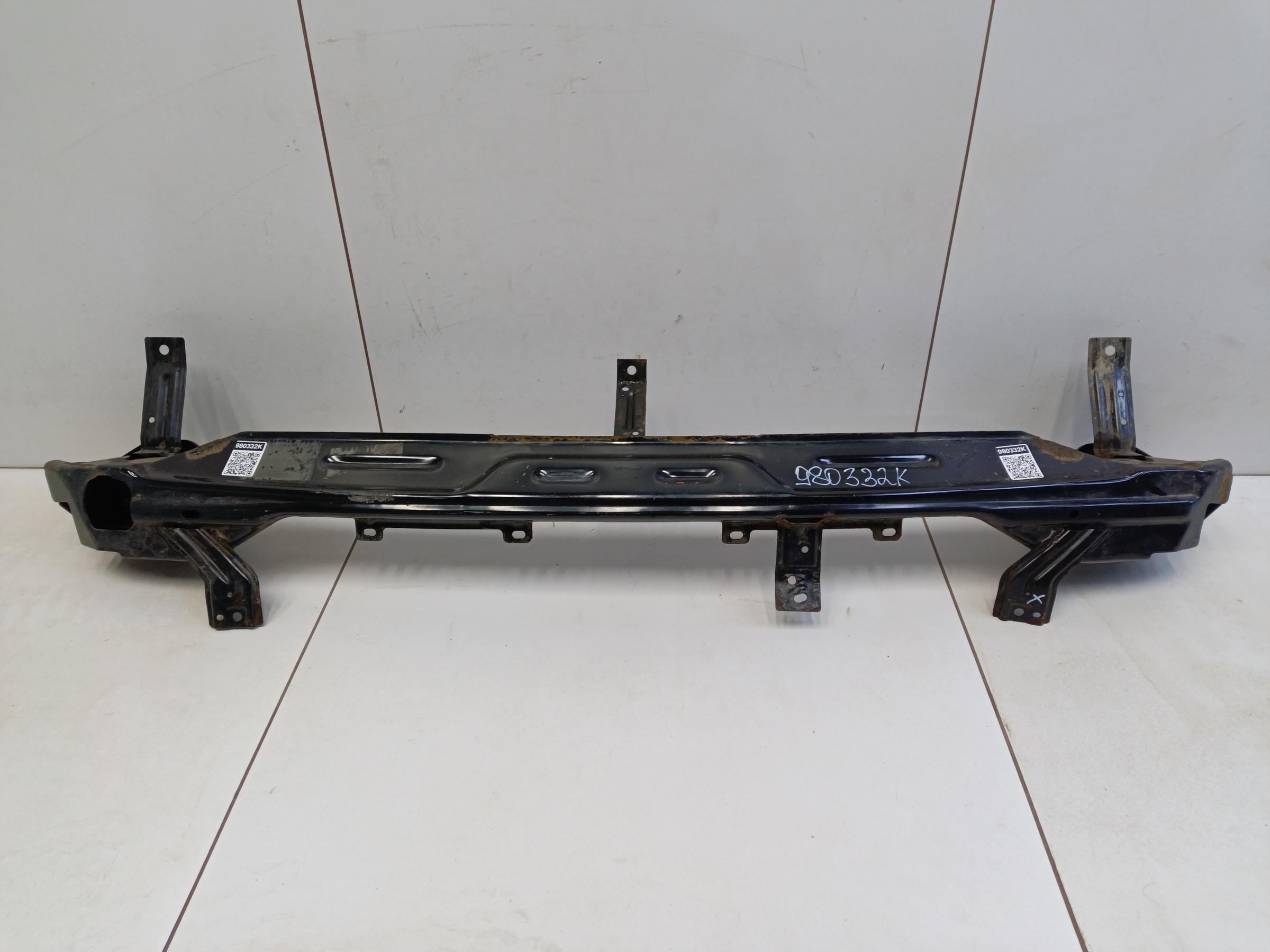 Усилитель заднего бампера Hyundai Creta 1