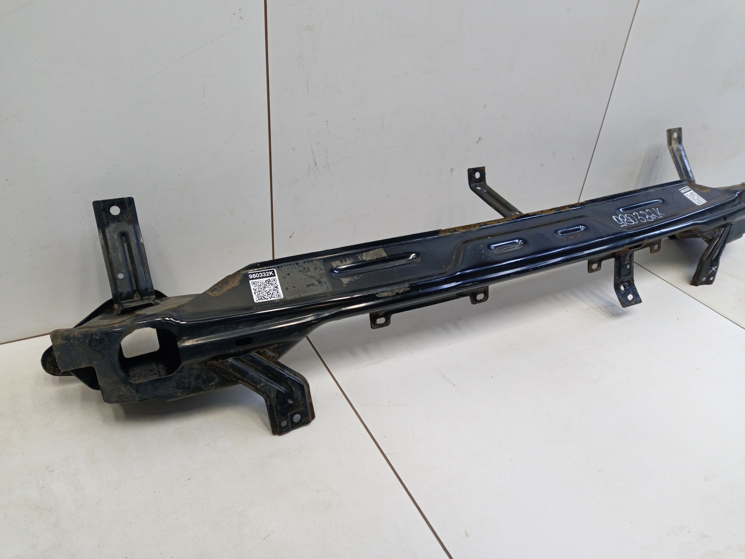 Усилитель заднего бампера Hyundai Creta 1