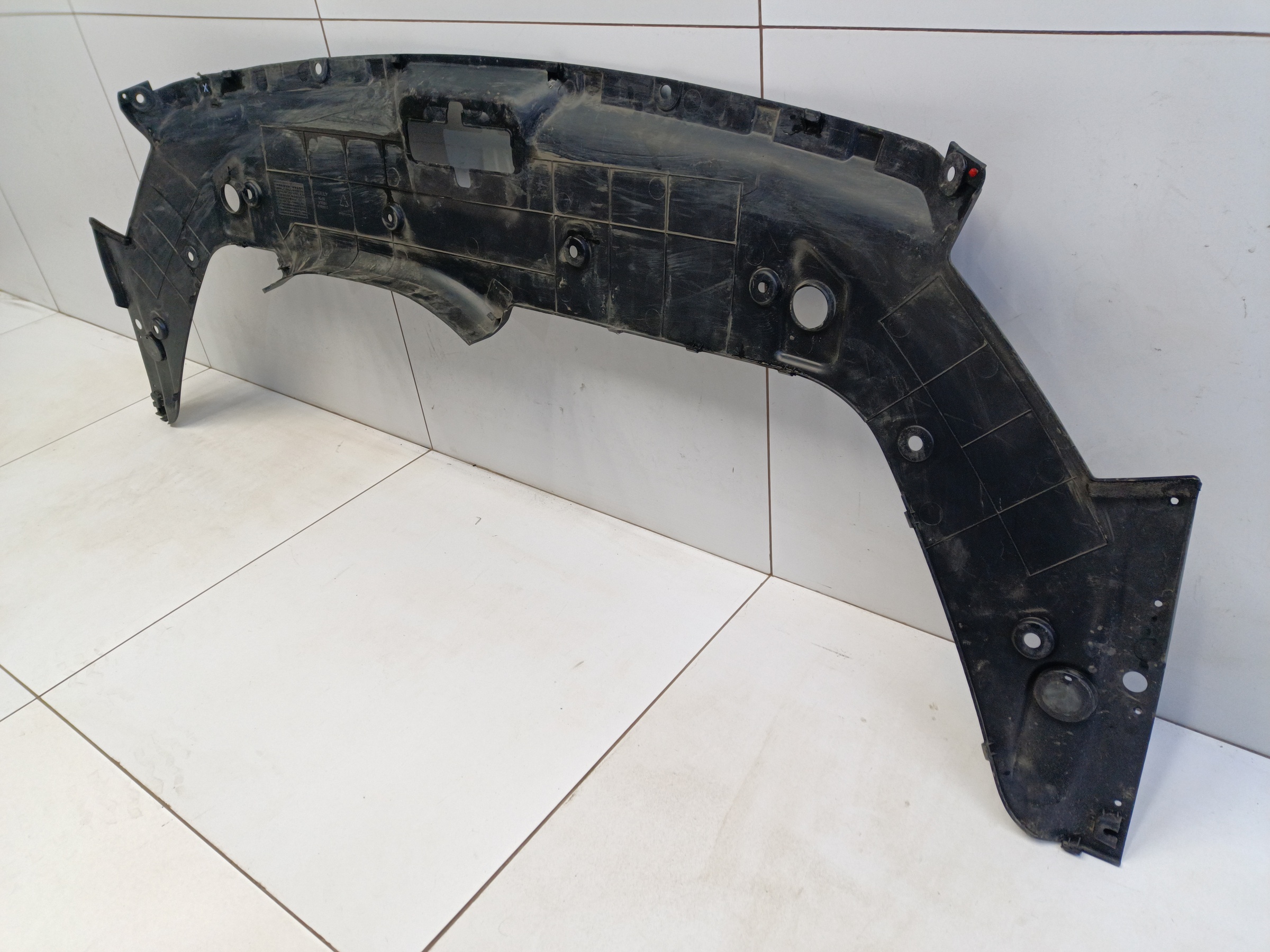 Накладка передней панели Geely Atlas Pro