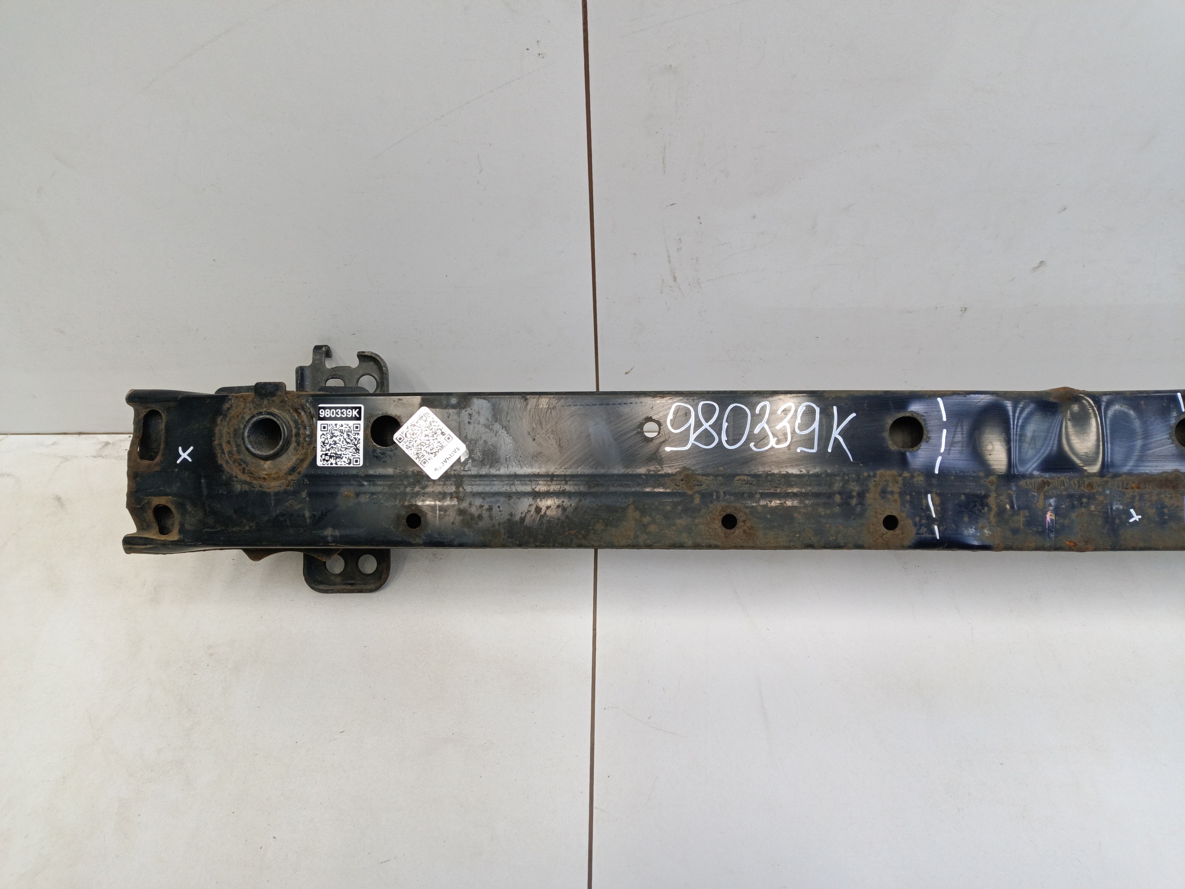 Усилитель переднего бампера Toyota RAV4 CA40