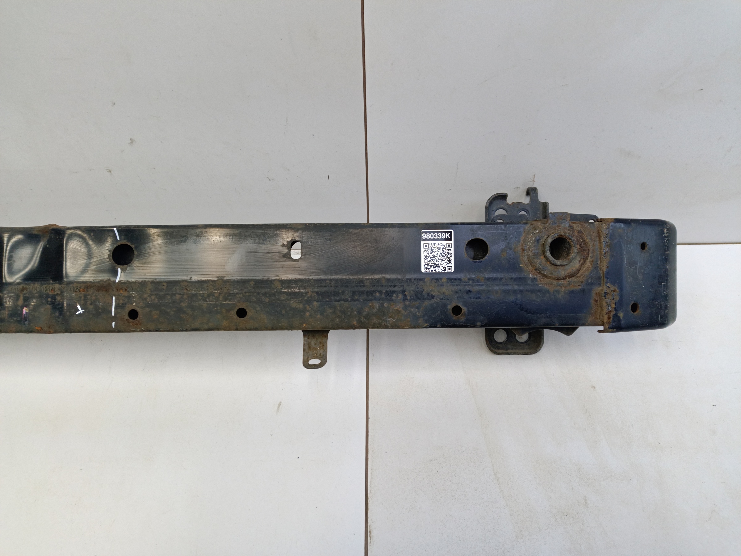 Усилитель переднего бампера Toyota RAV4 CA40