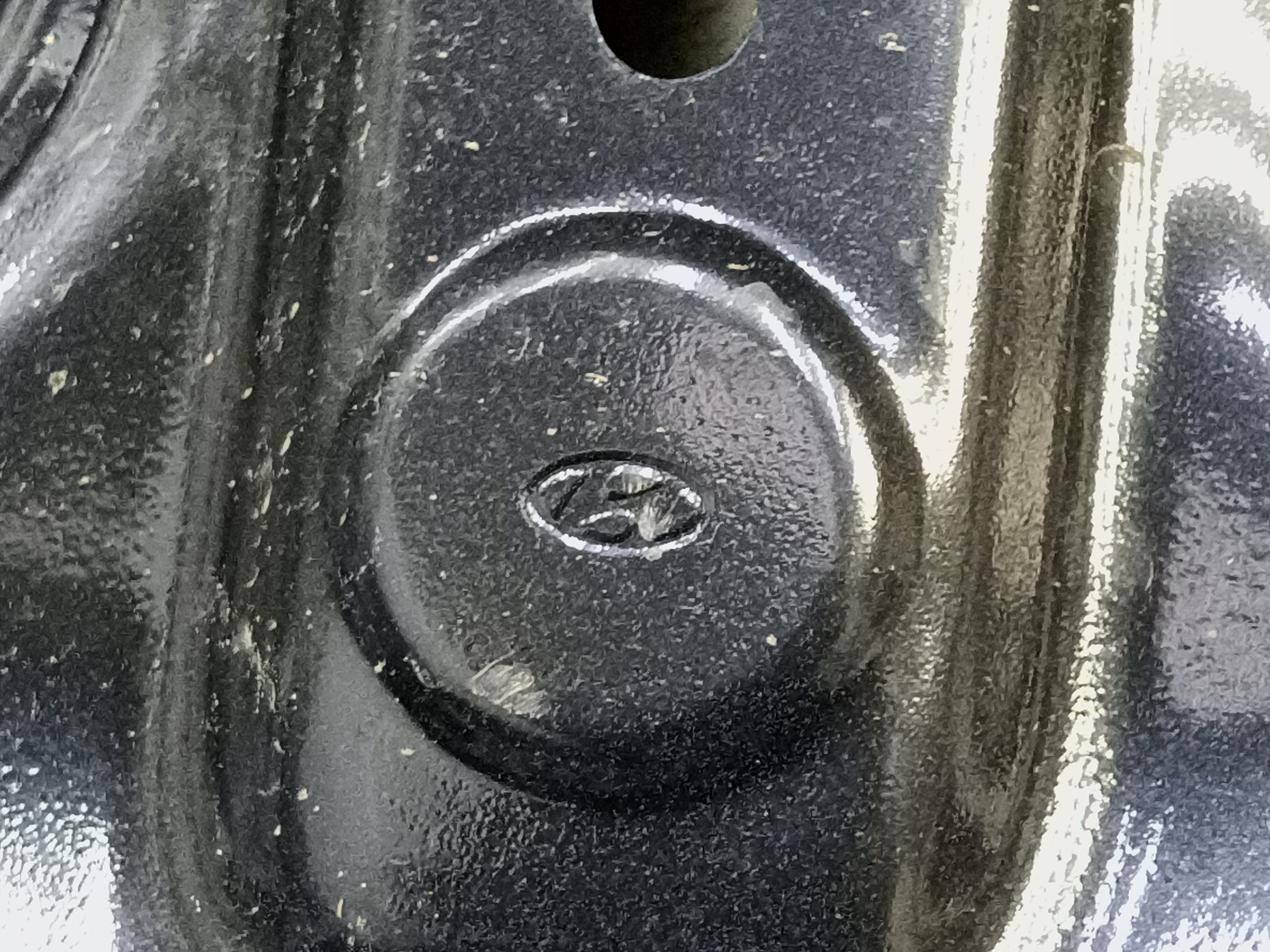 Крышка багажника Hyundai Elantra 7 под камеру