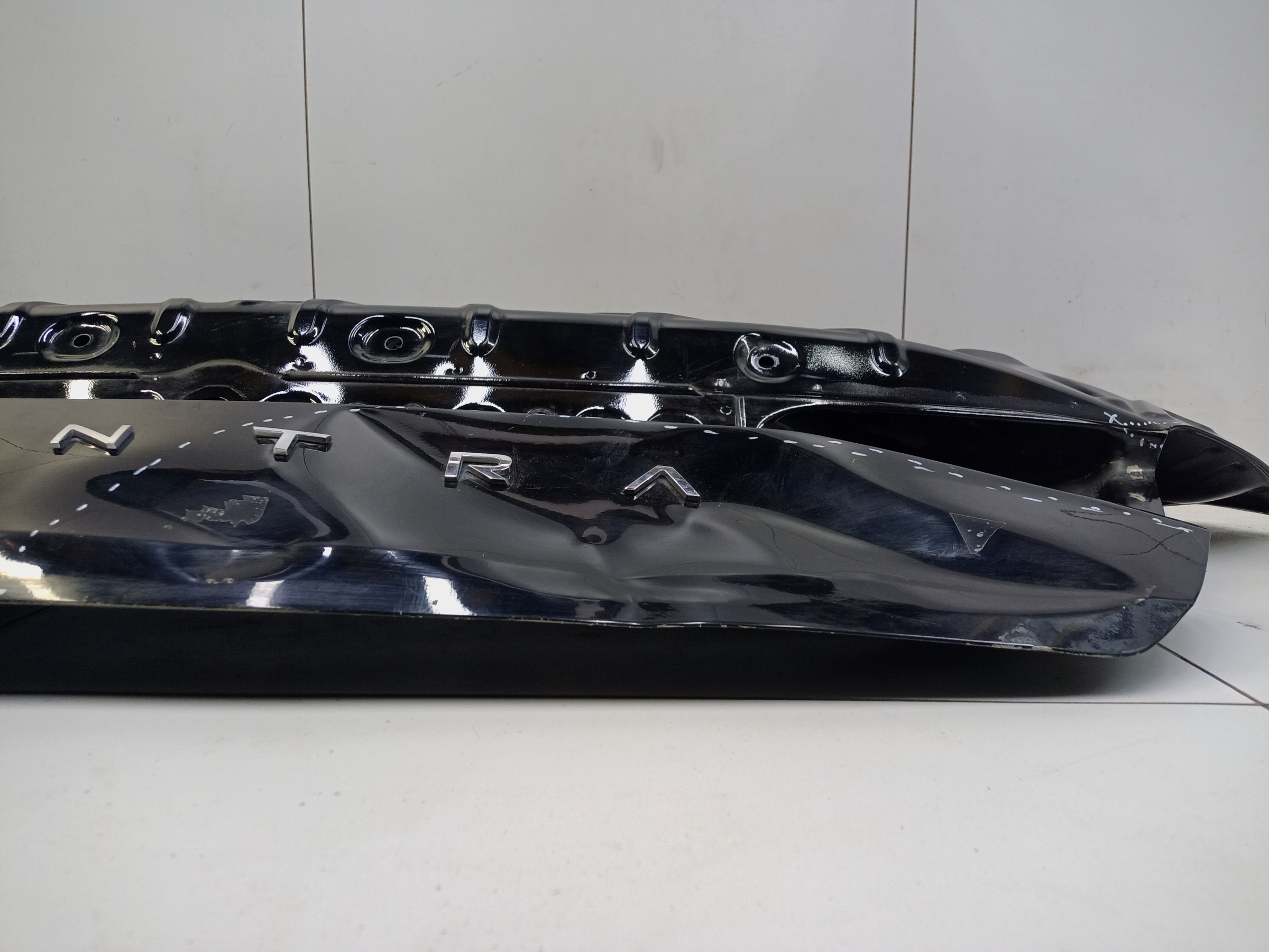 Крышка багажника Hyundai Elantra 7 под камеру