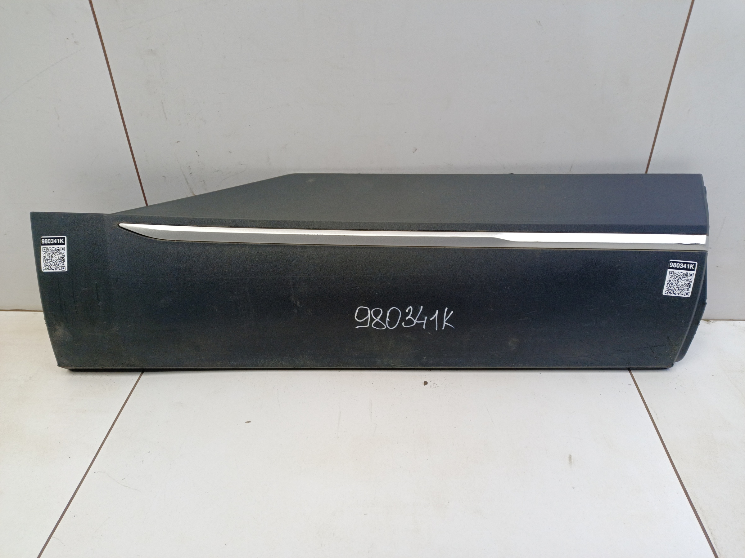 Накладка двери задней правой Haval F7 2