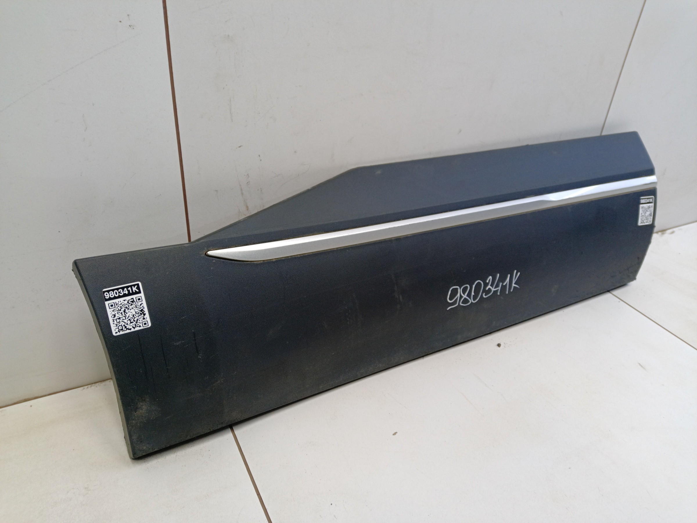 Накладка двери задней правой Haval F7 2