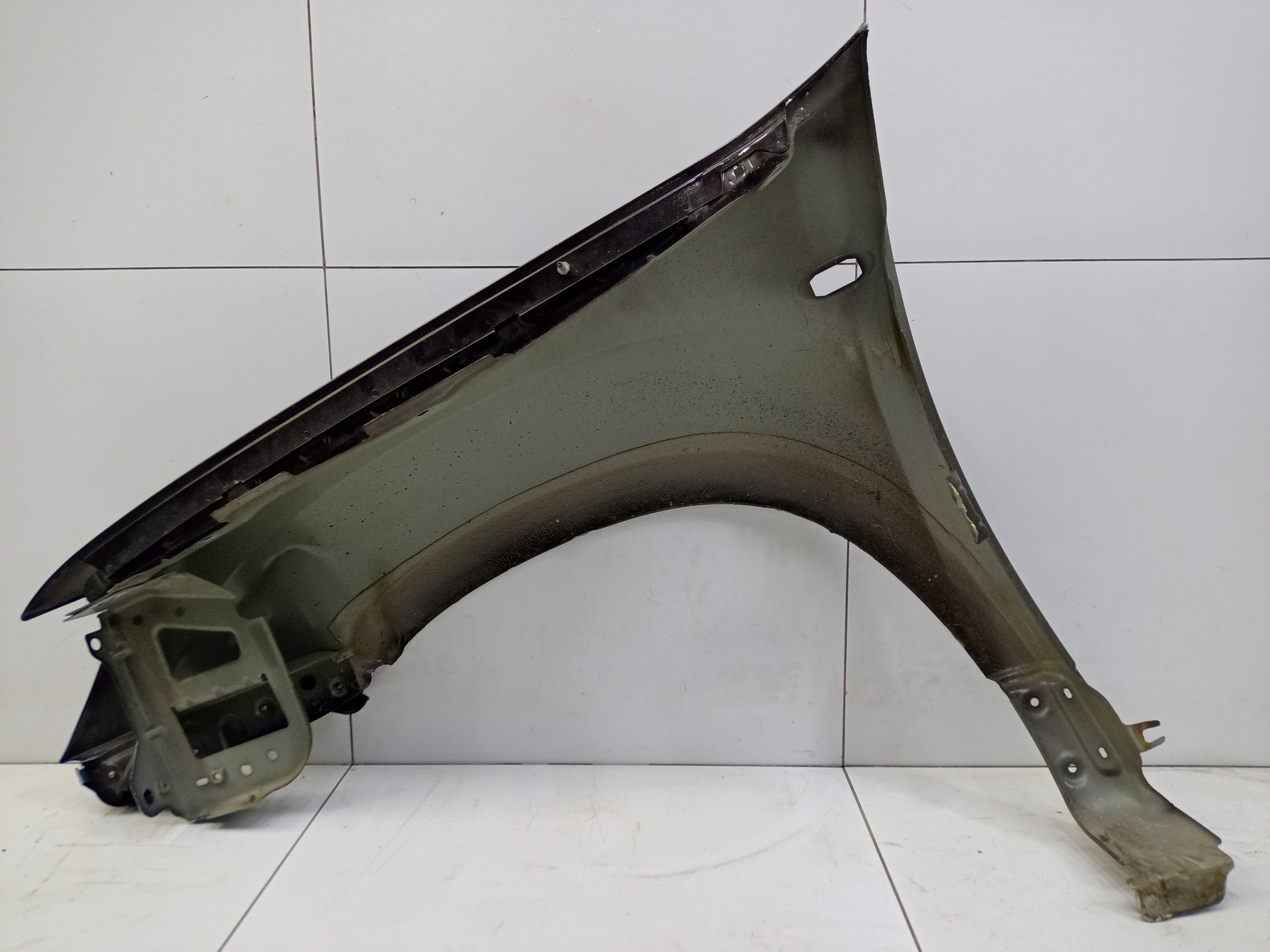 Крыло переднее правое Nissan Terrano 3