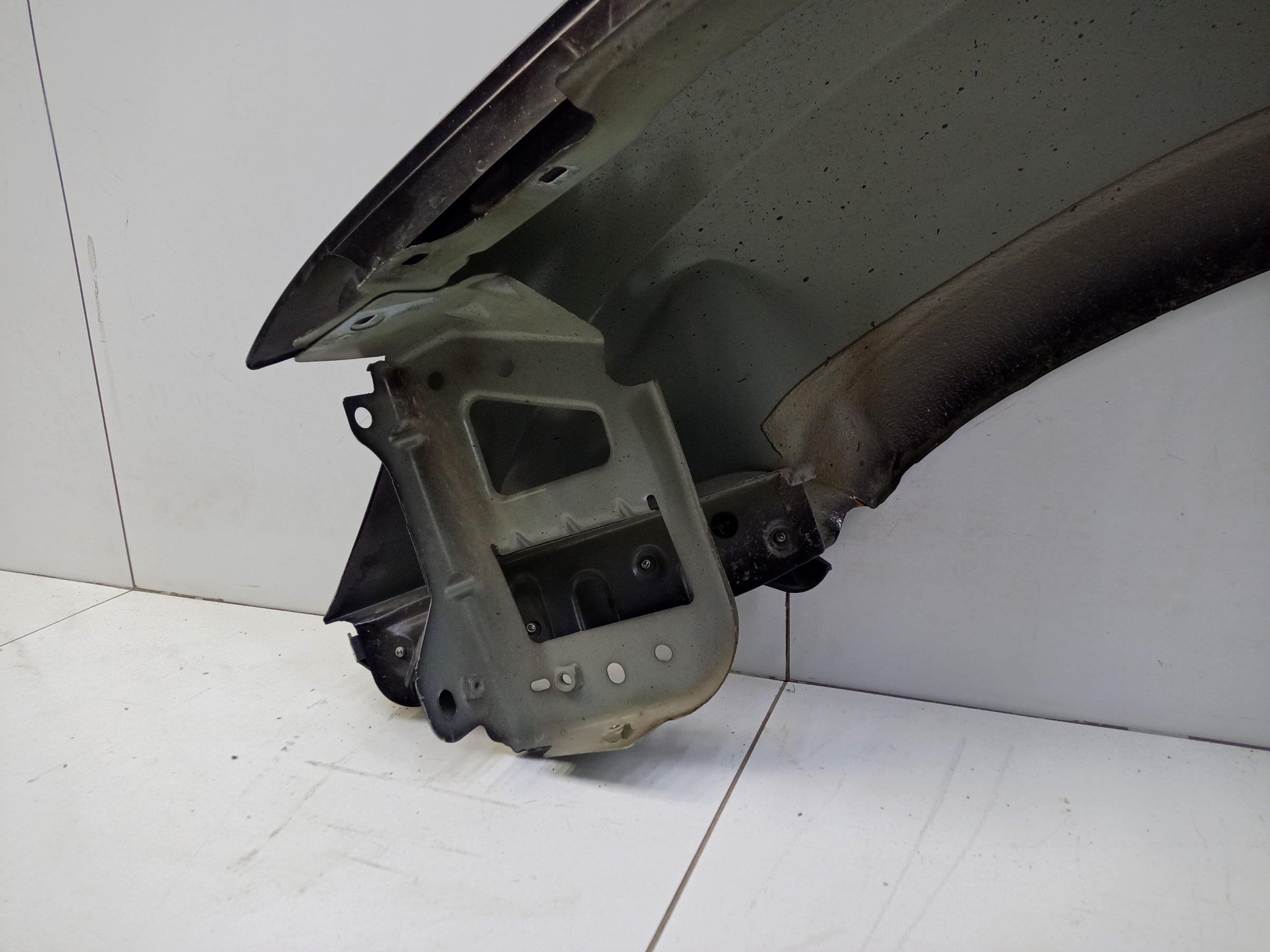 Крыло переднее правое Nissan Terrano 3