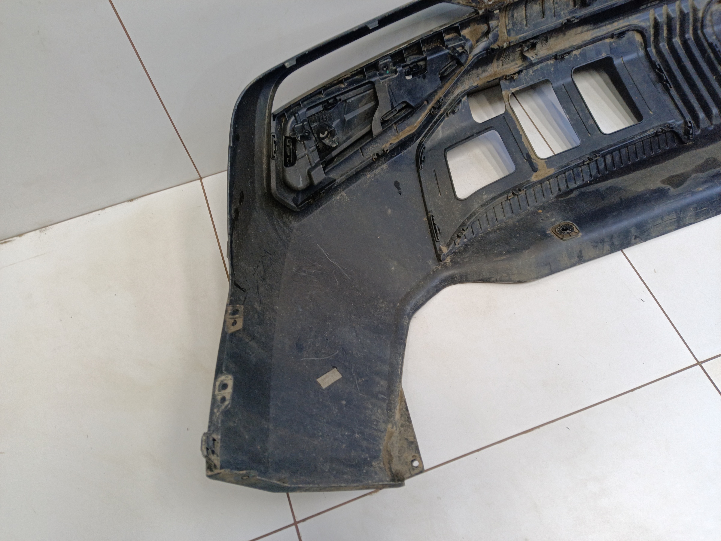 Юбка заднего бампера Geely Atlas 2