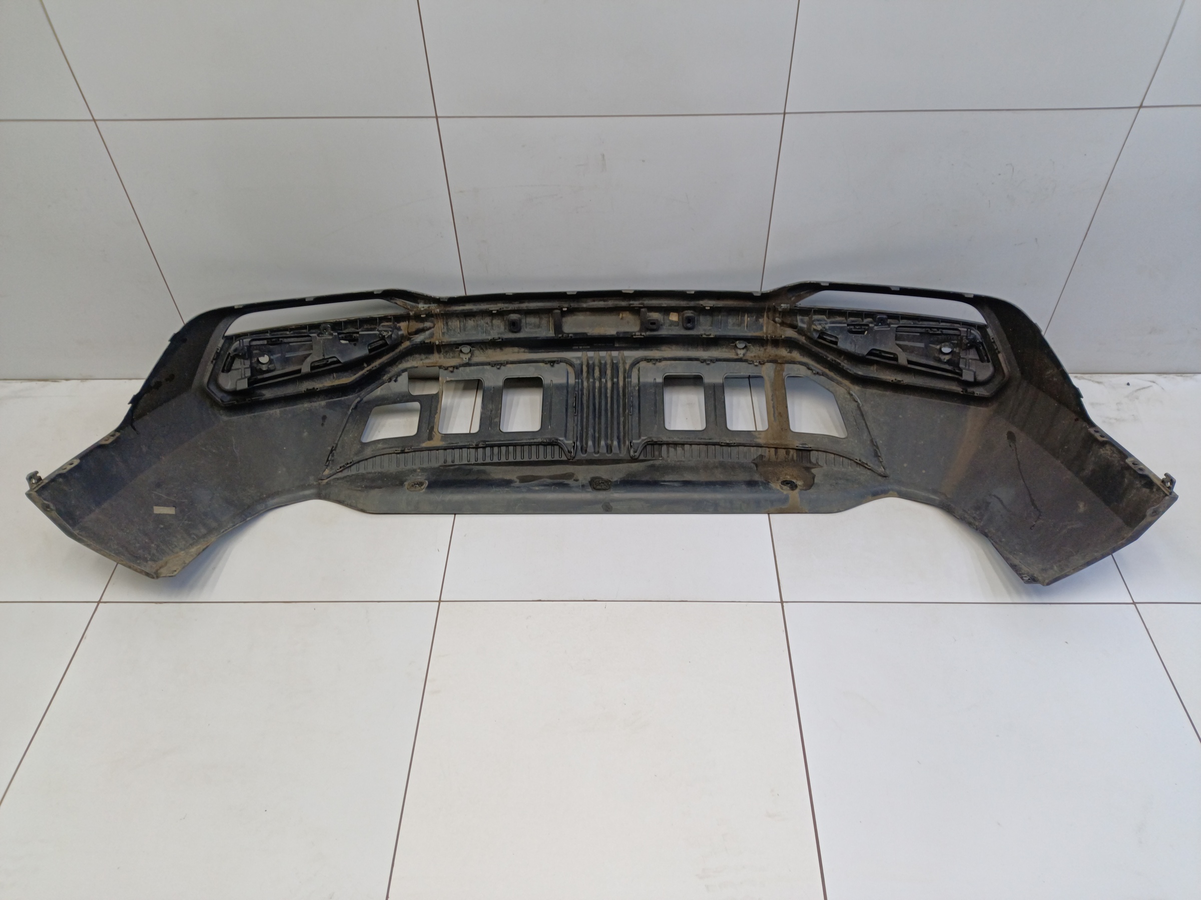 Юбка заднего бампера Geely Atlas 2