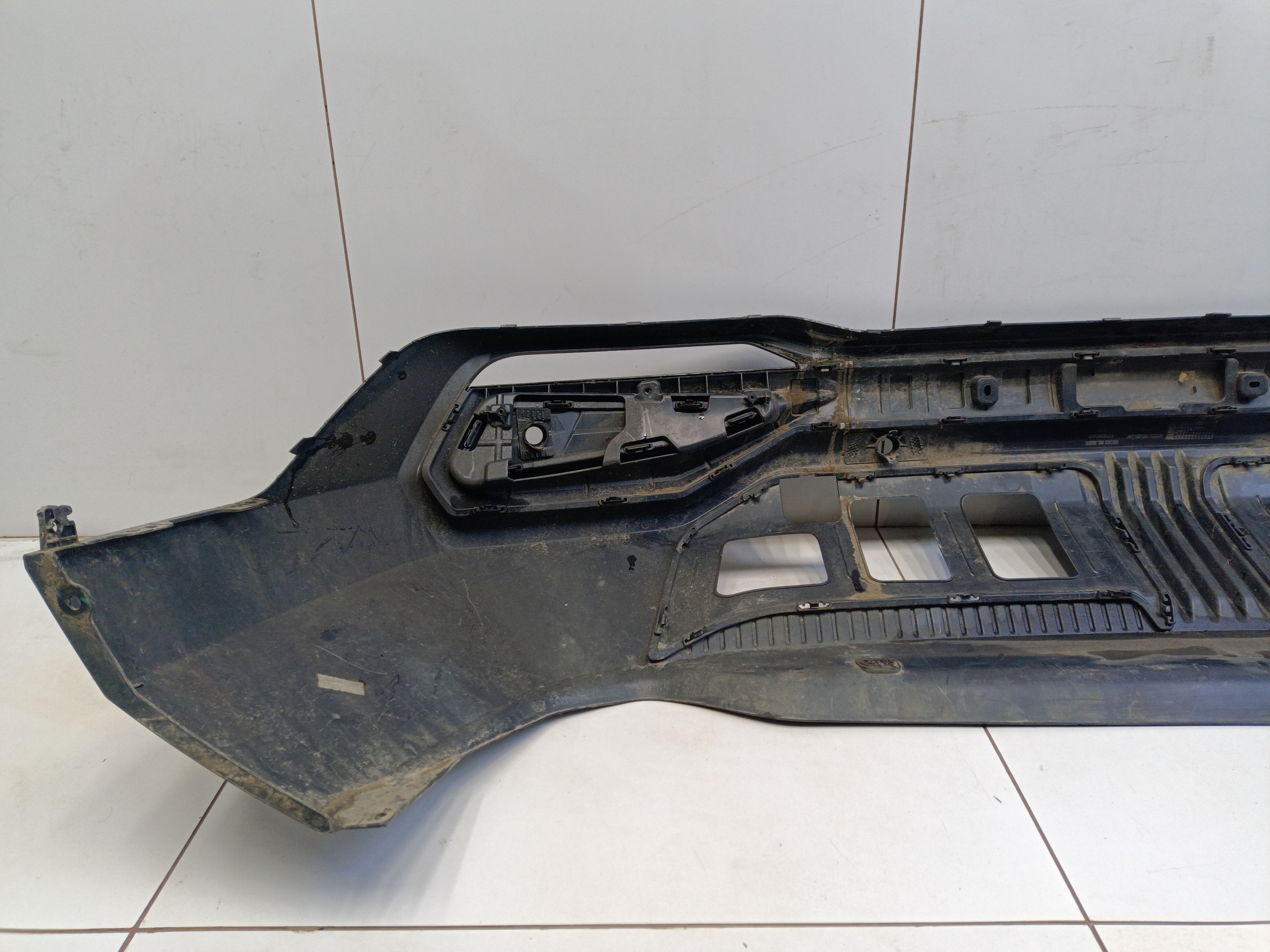 Юбка заднего бампера Geely Atlas 2