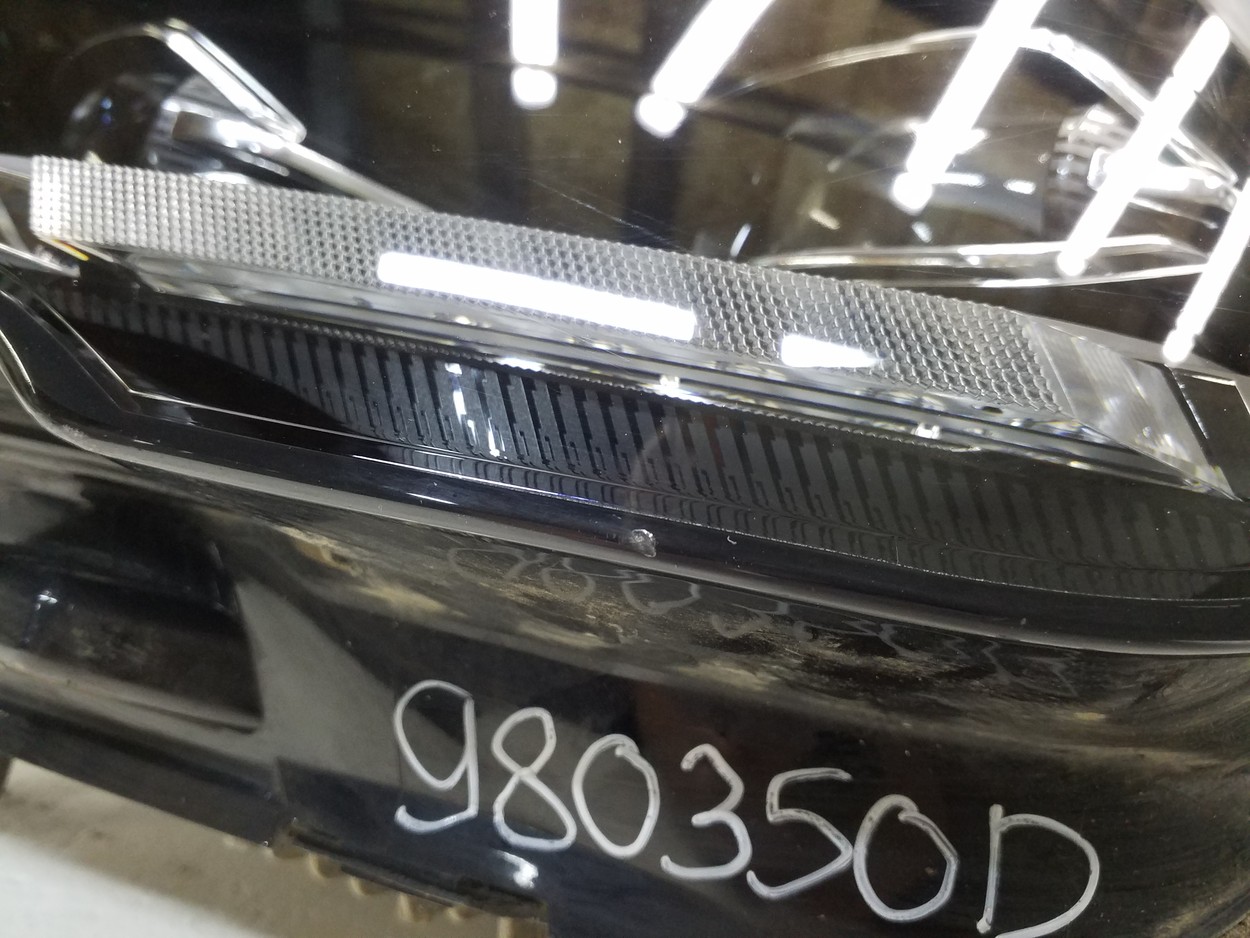 Фара передняя левая Geely Monjaro LED
